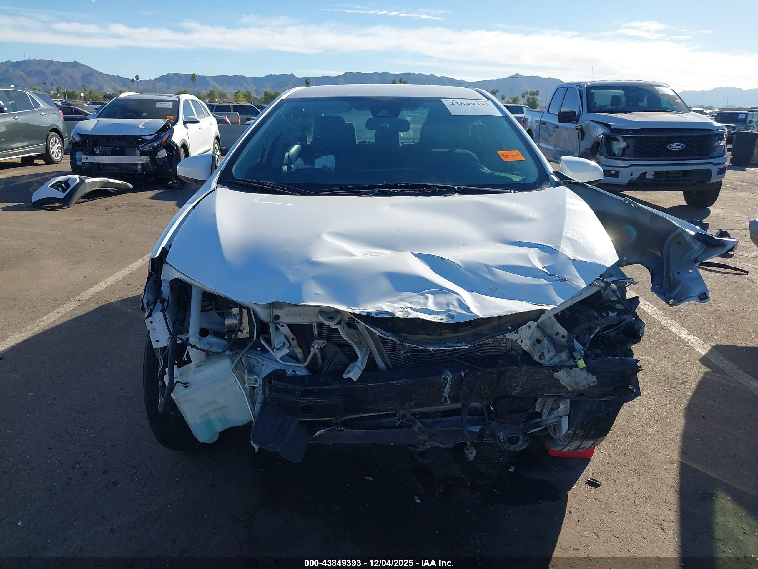 TOYOTA COROLLA image 6