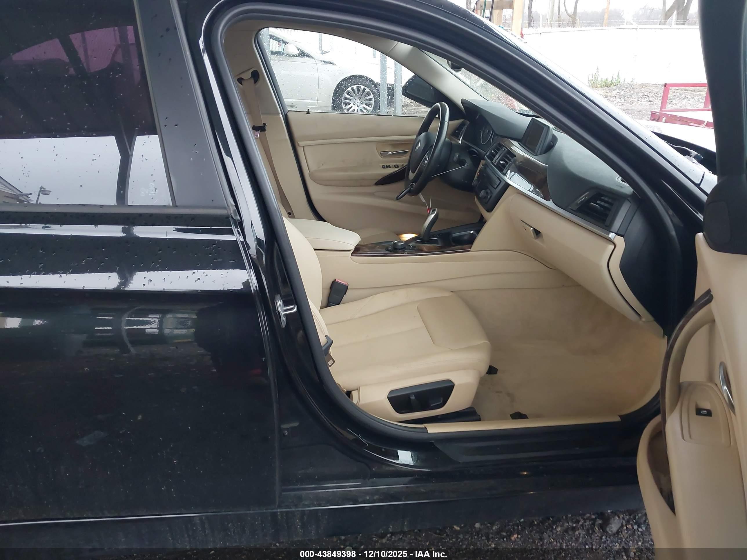 BMW 328I image 5