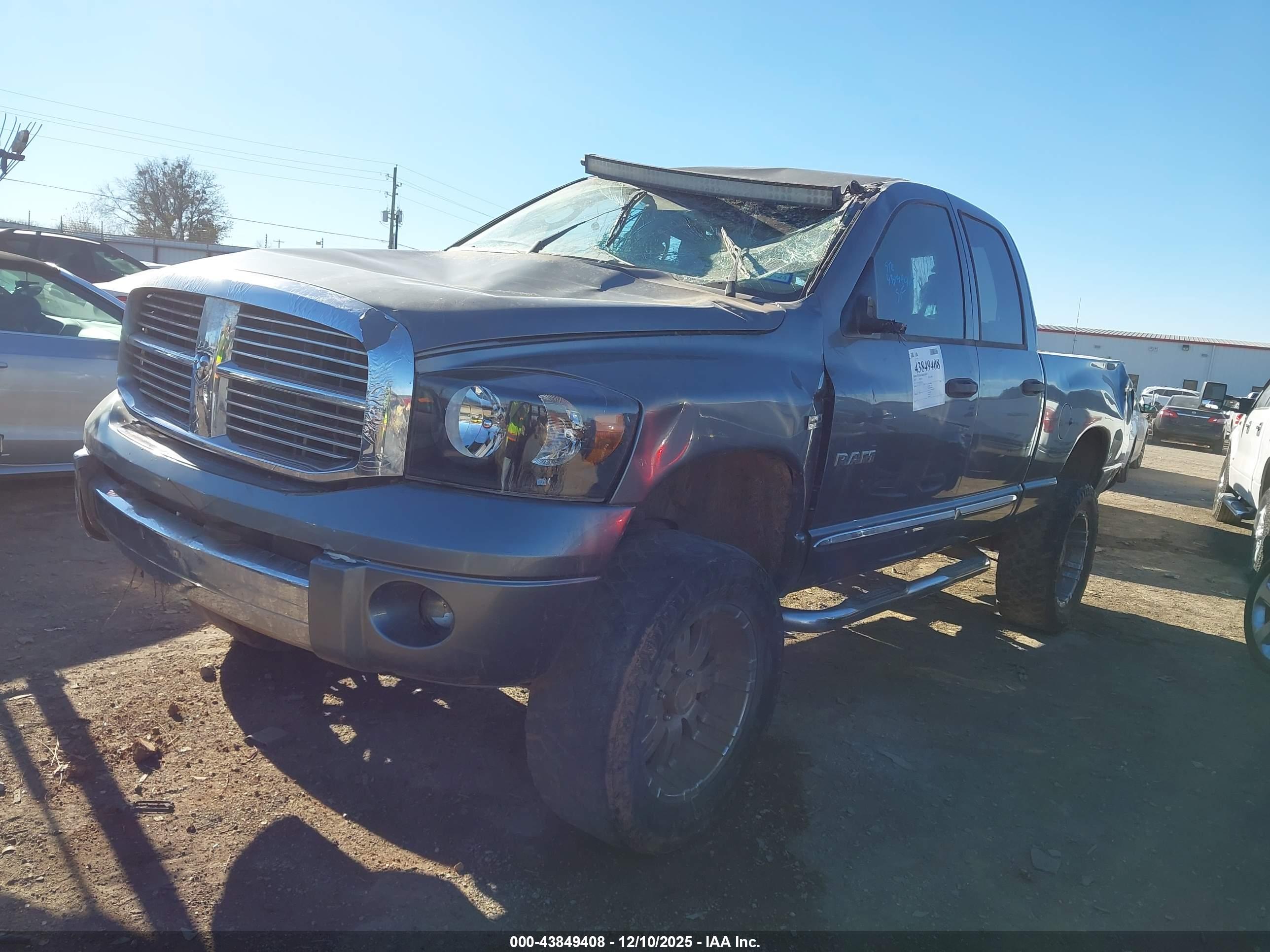 DODGE RAM image 2