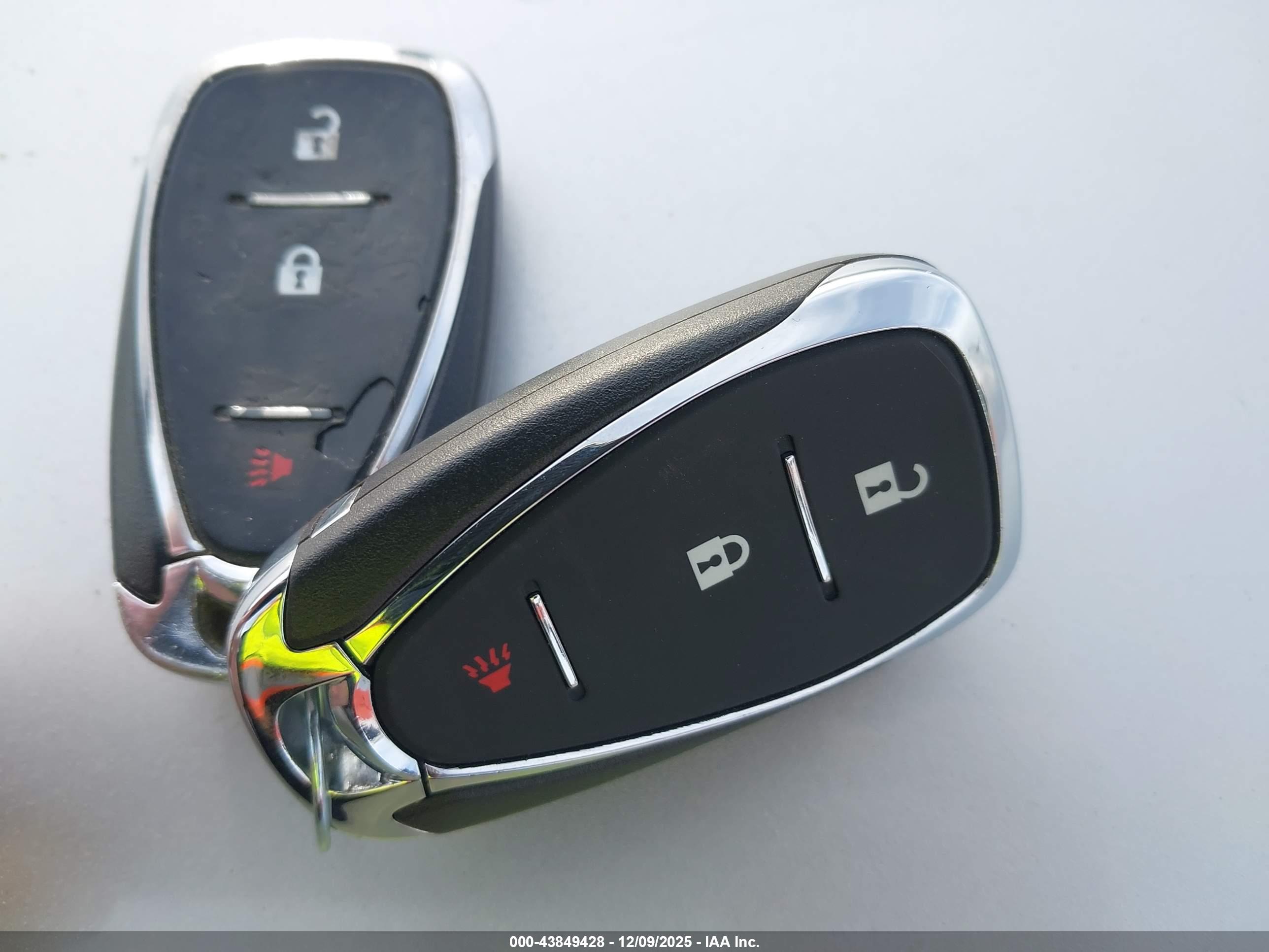 CHEVROLET TRAVERSE image 11