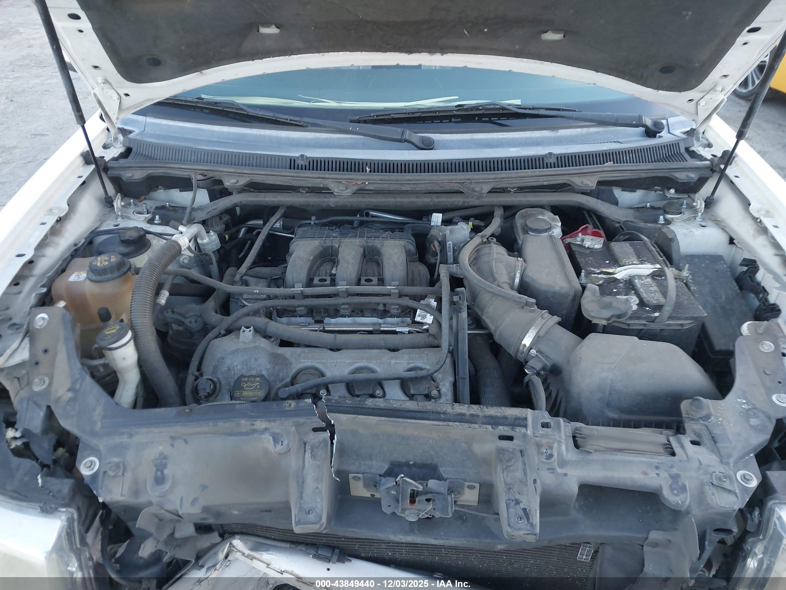 FORD FLEX image 10