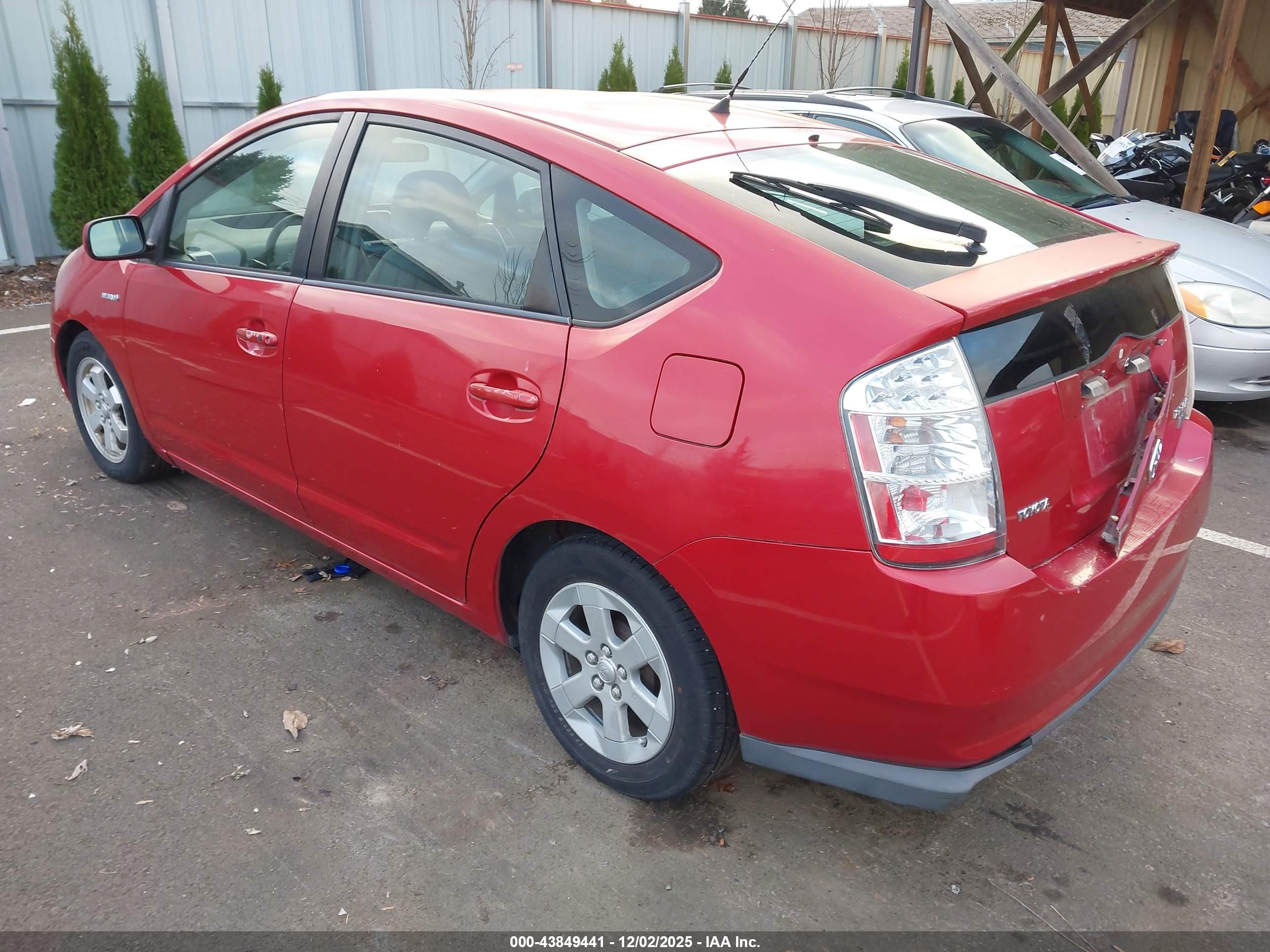 TOYOTA PRIUS image 3