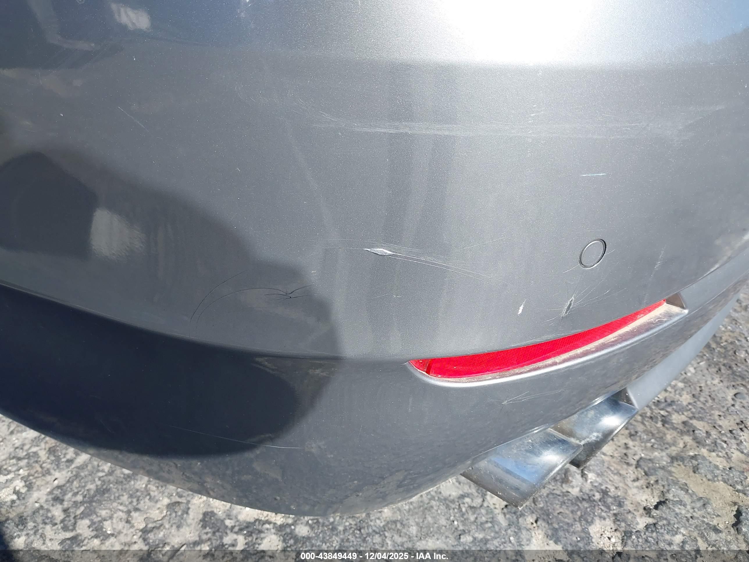 BMW 528I image 6