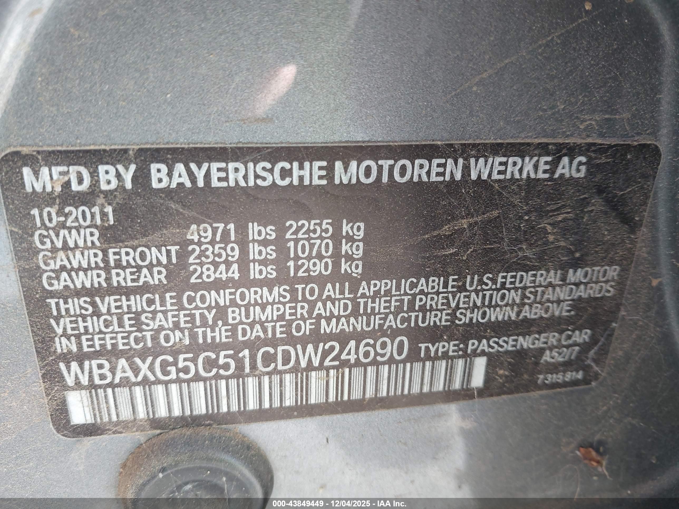 BMW 528I image 9