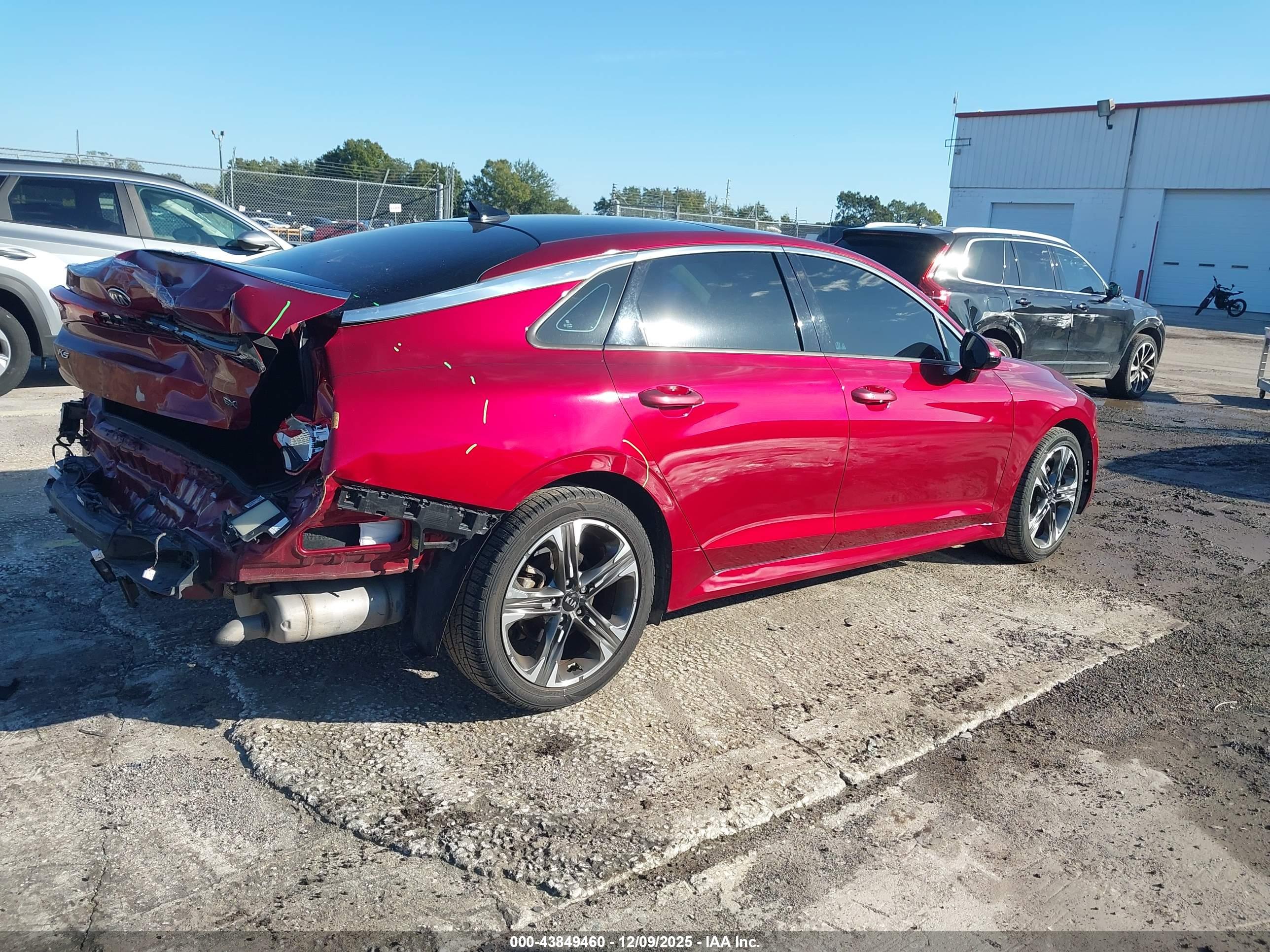 KIA K5 image 4