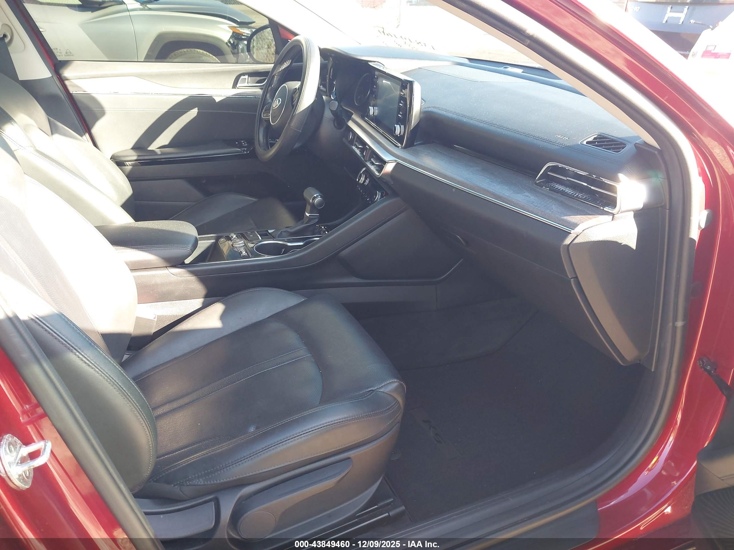 KIA K5 image 5