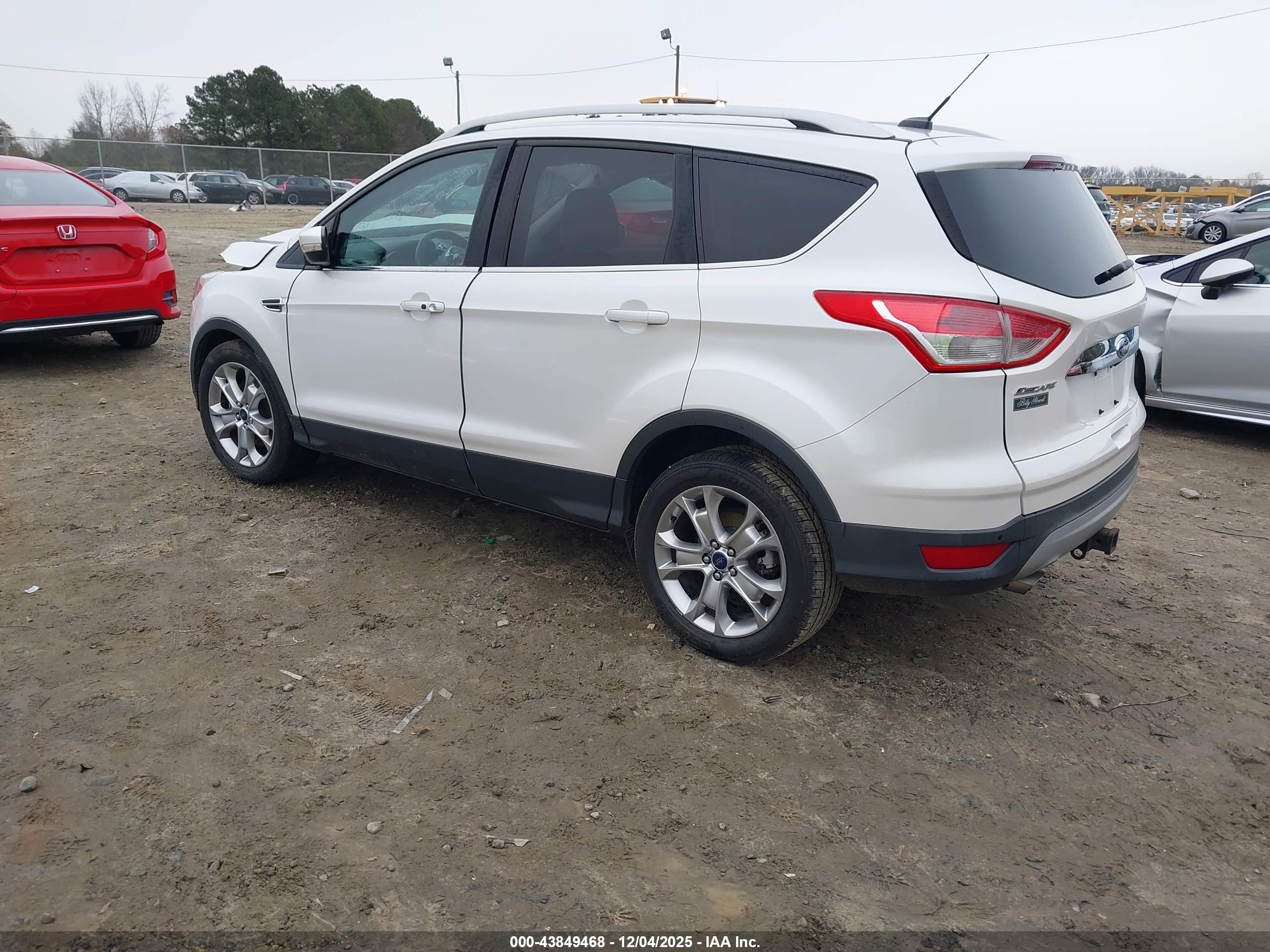 FORD ESCAPE image 3