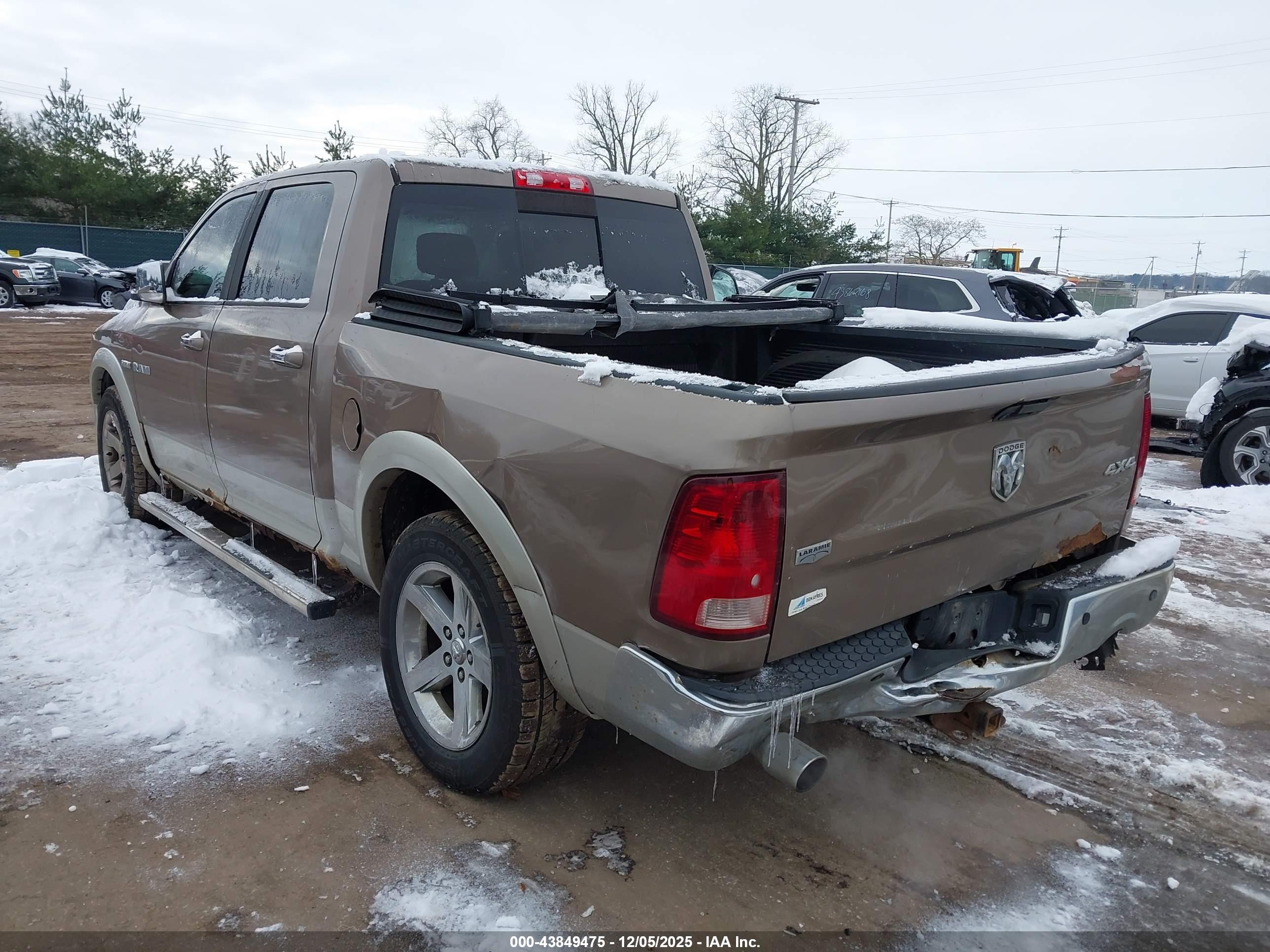 DODGE RAM image 6