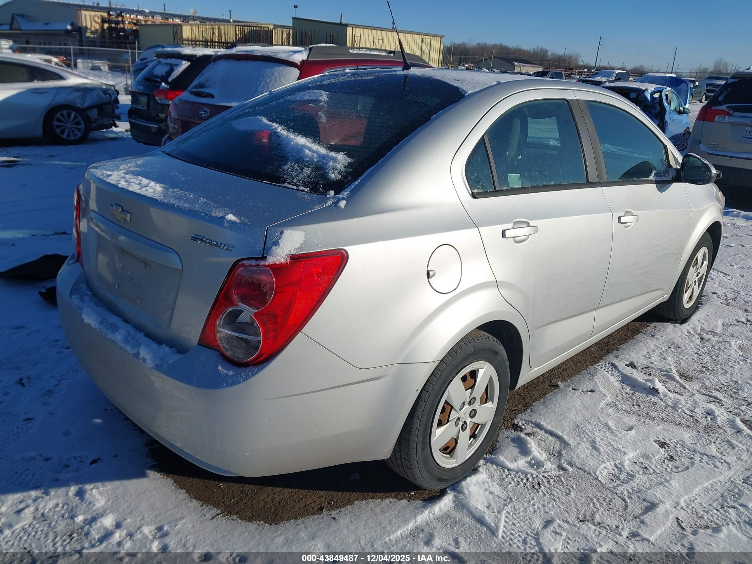 CHEVROLET SONIC image 4