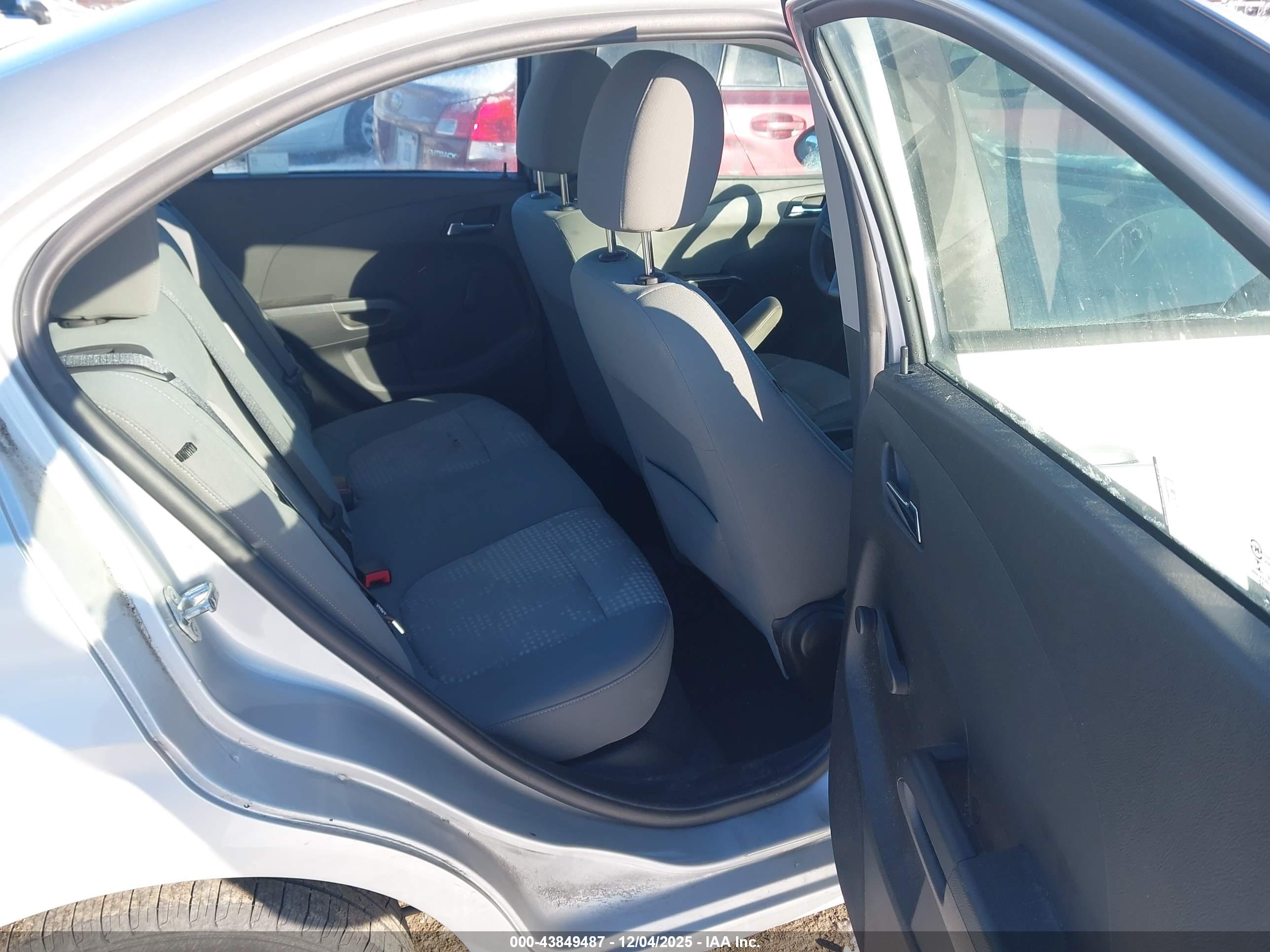 CHEVROLET SONIC image 8