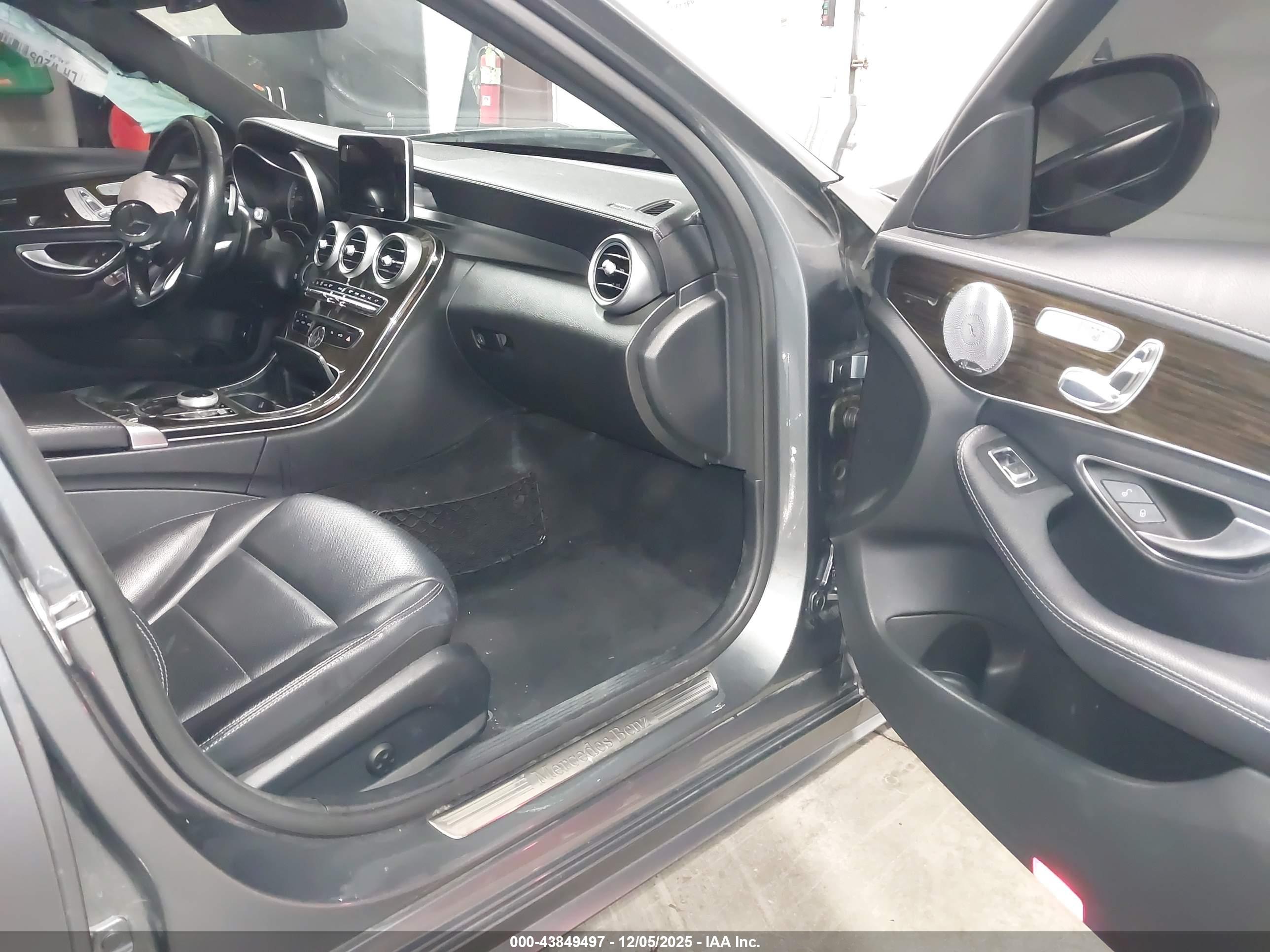 MERCEDES-BENZ C image 5
