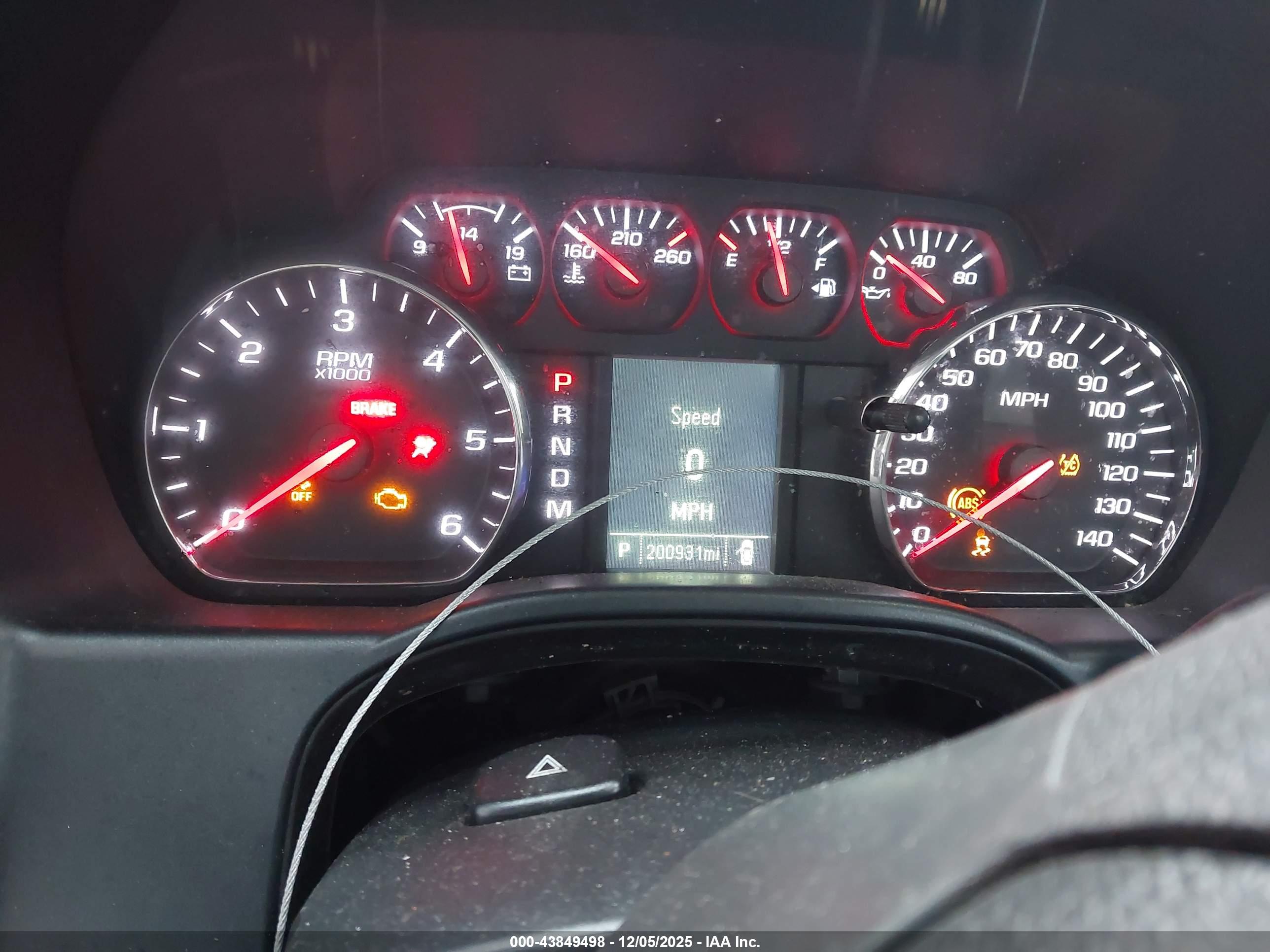 CHEVROLET SILVERADO image 7