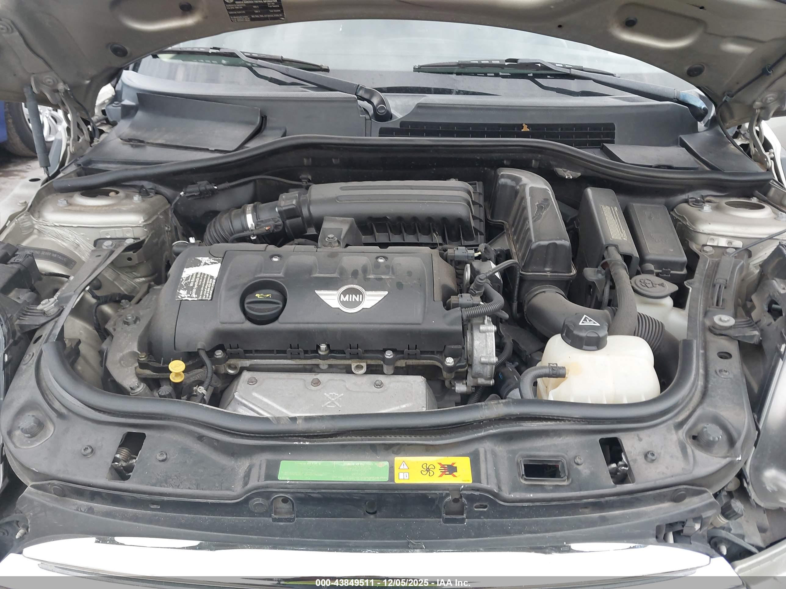 MINI COOPER image 10