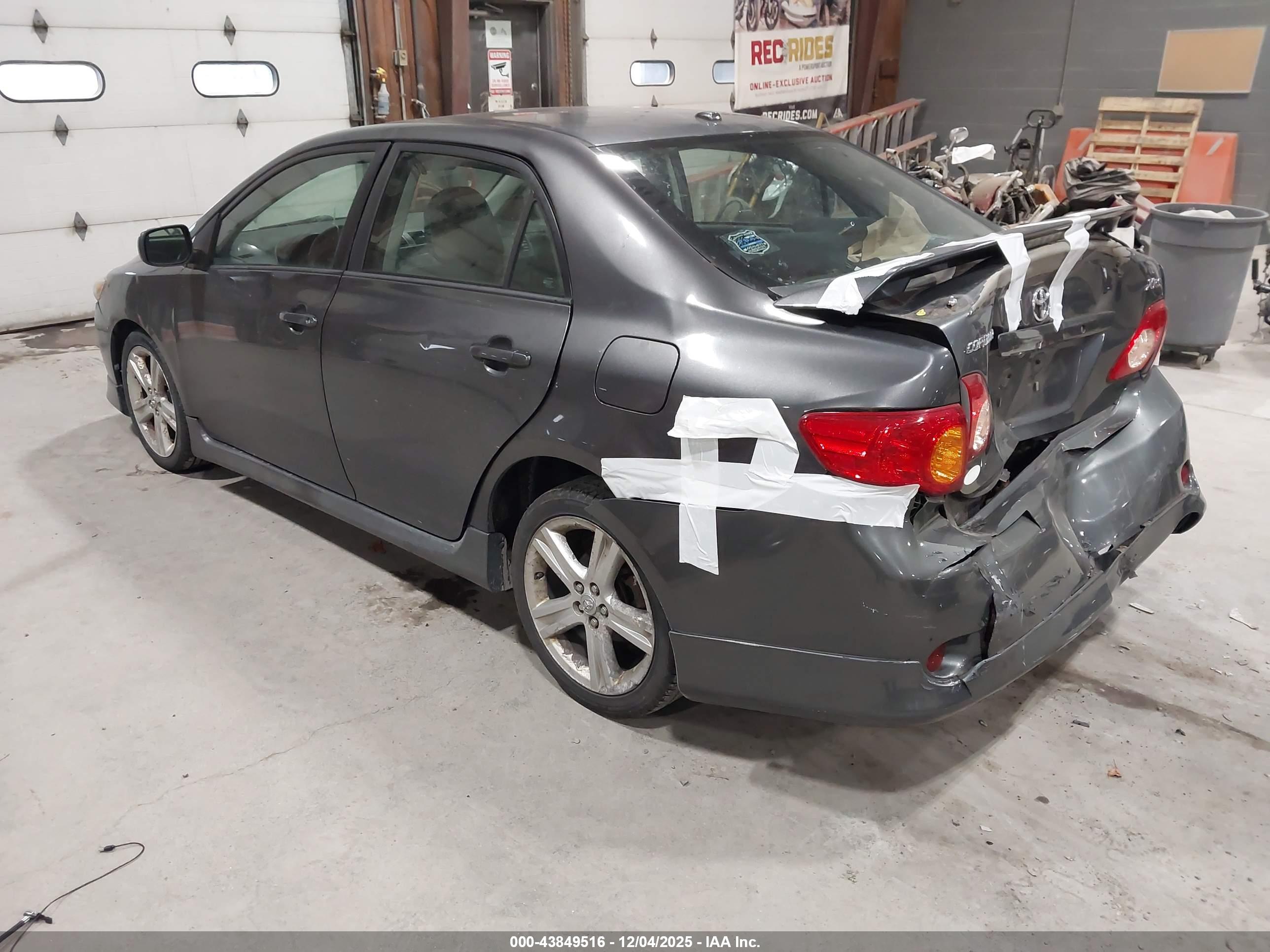 TOYOTA COROLLA image 3