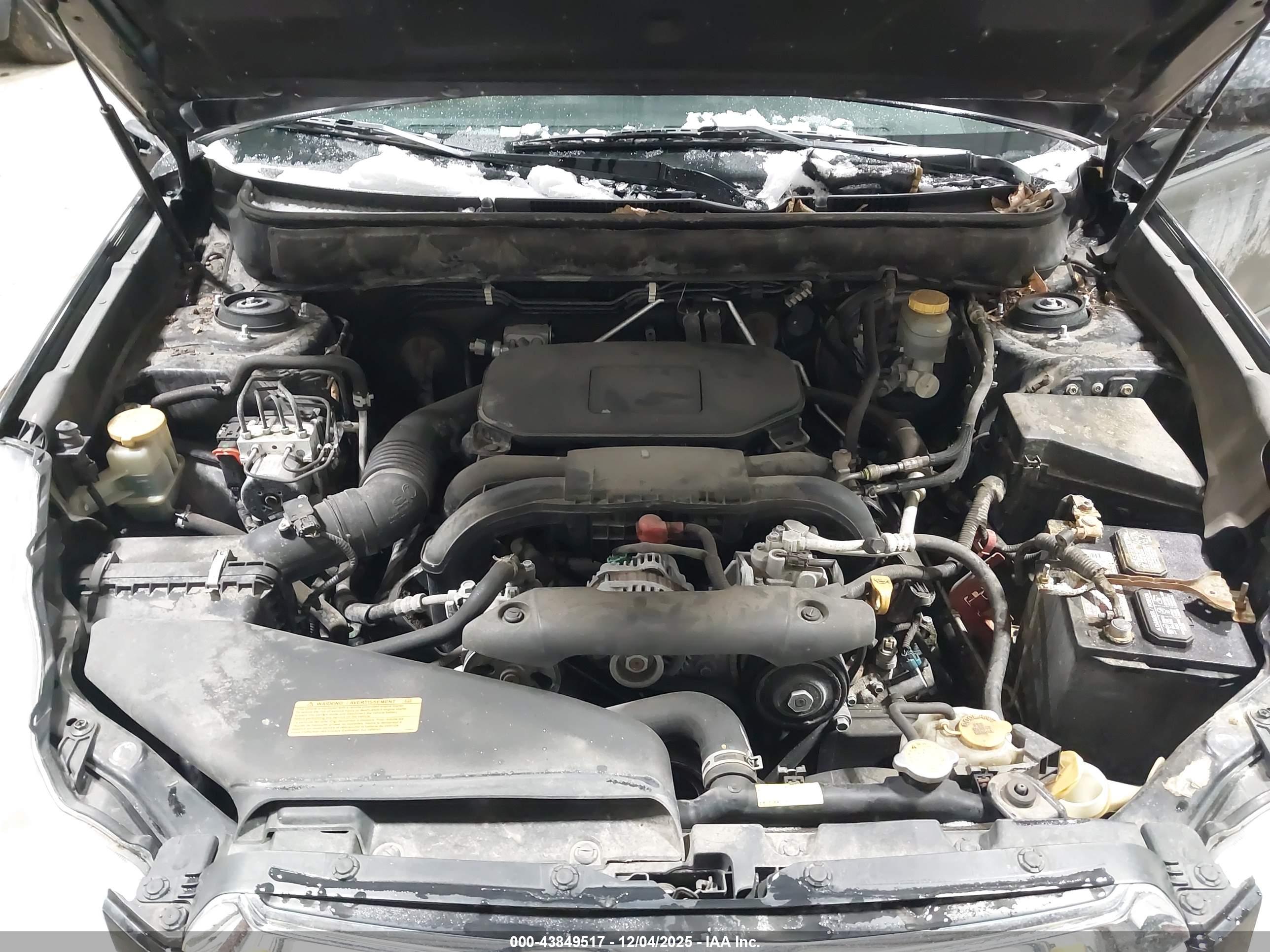 SUBARU OUTBACK image 10