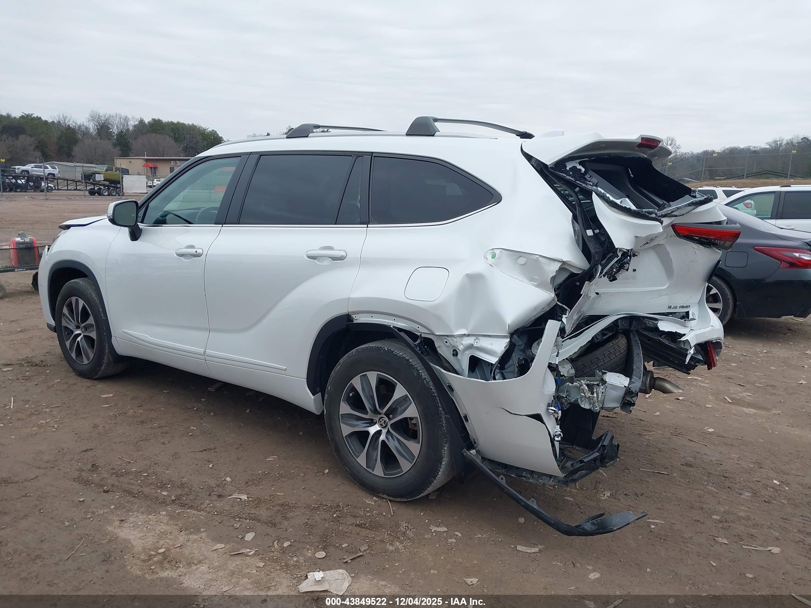 TOYOTA HIGHLANDER image 3