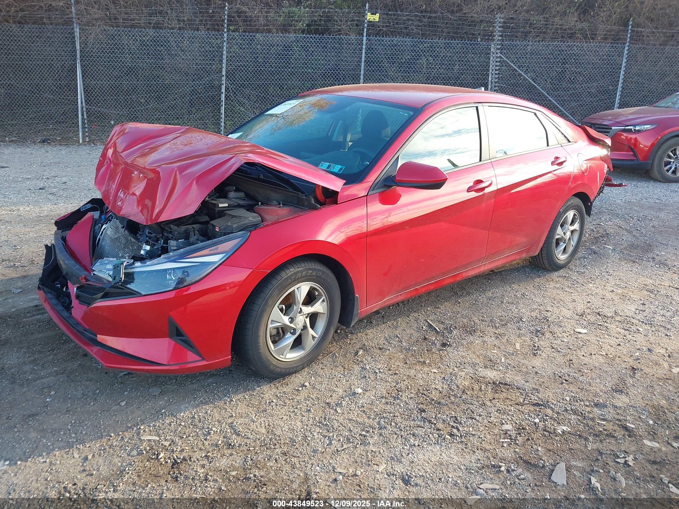 HYUNDAI ELANTRA image 2