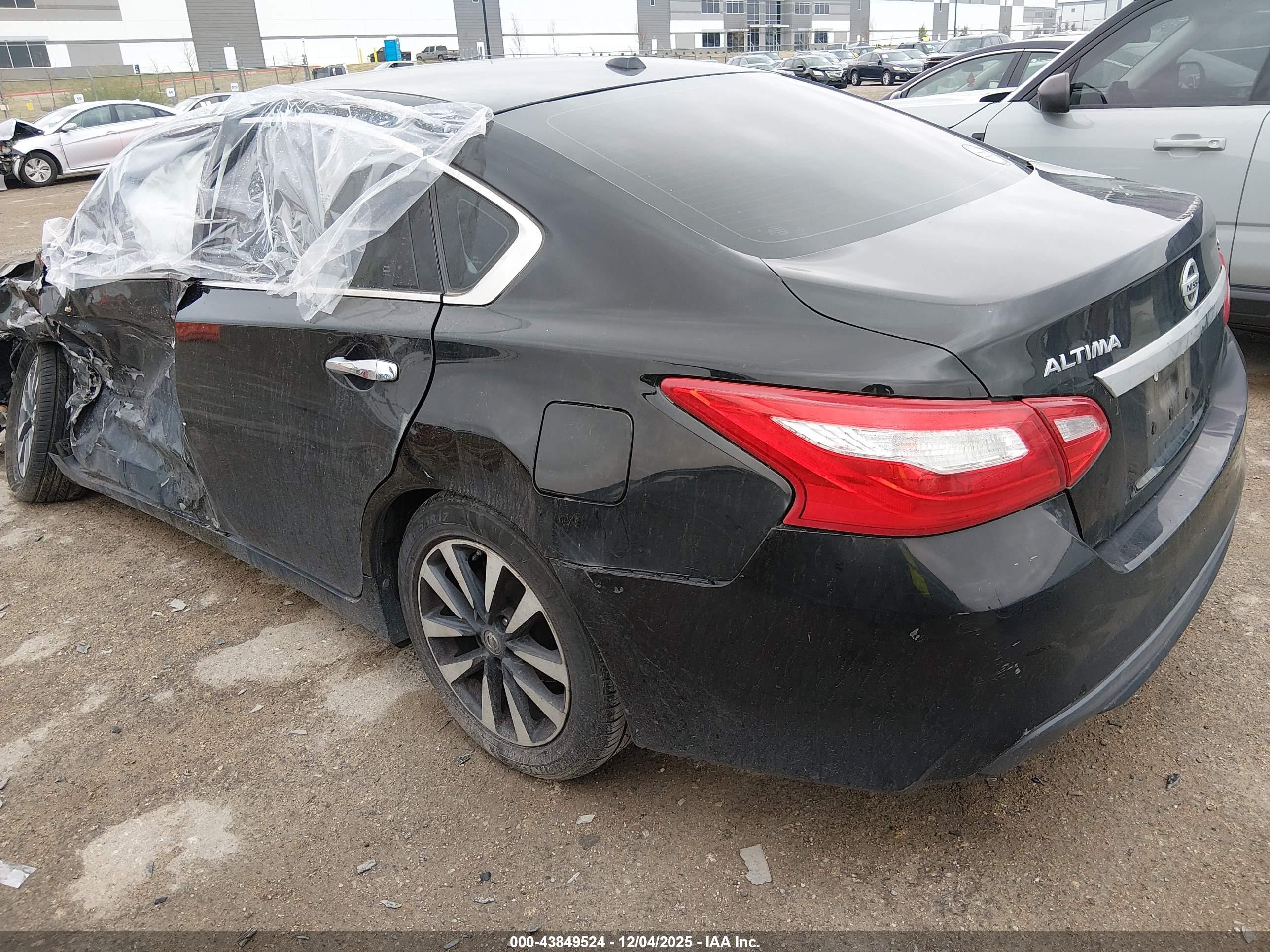 NISSAN ALTIMA image 3
