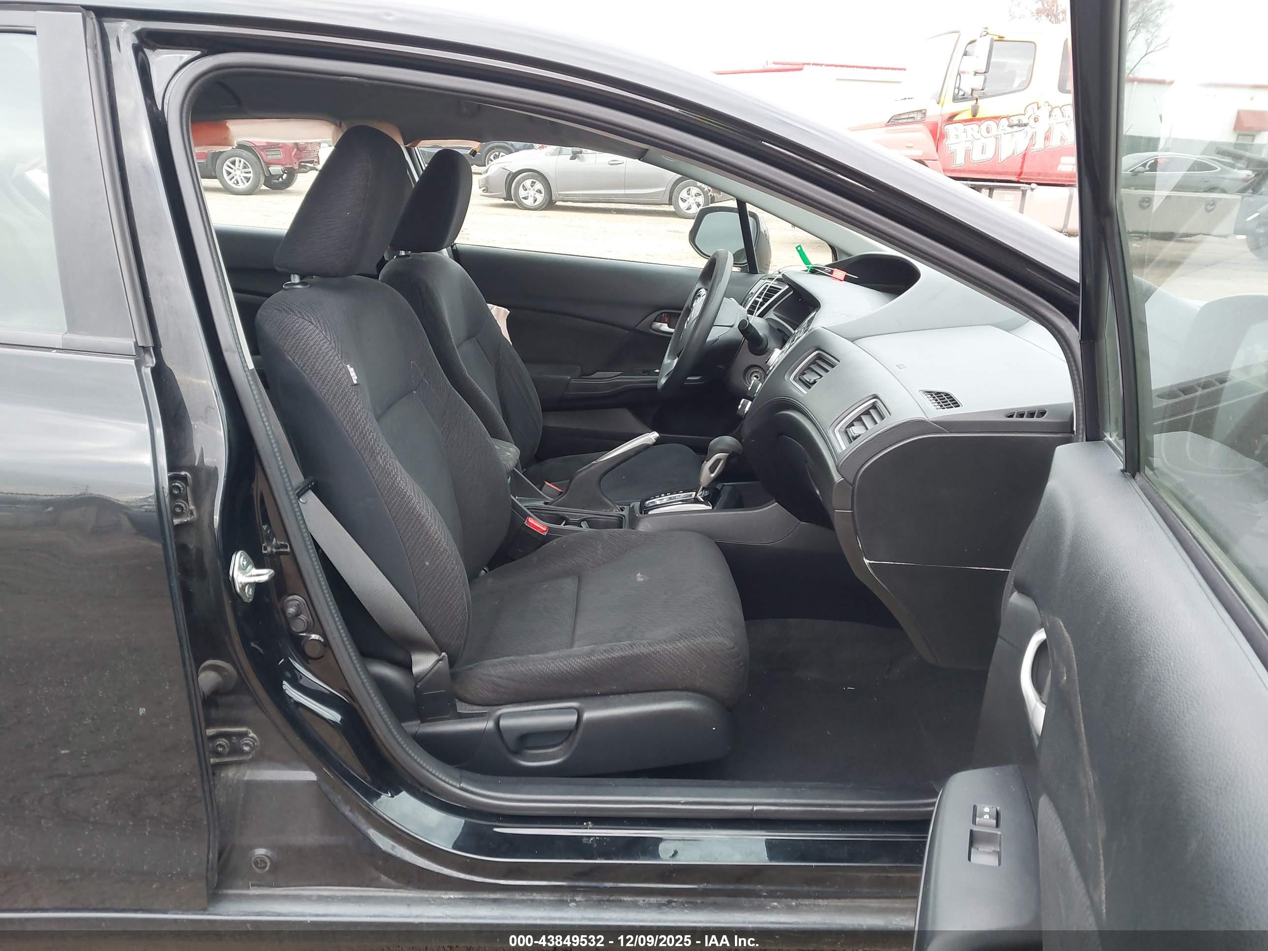HONDA CIVIC image 5