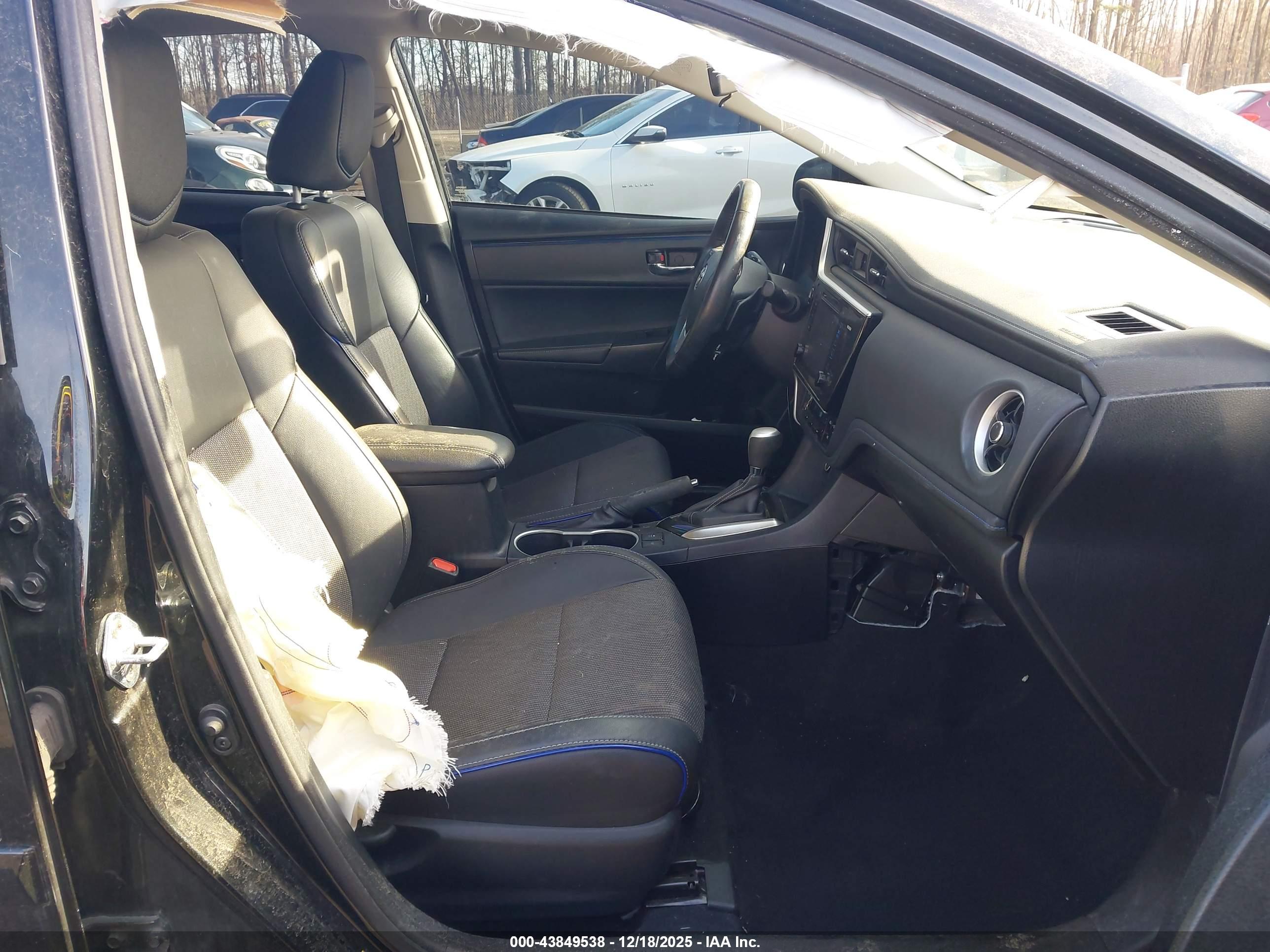 TOYOTA COROLLA image 5