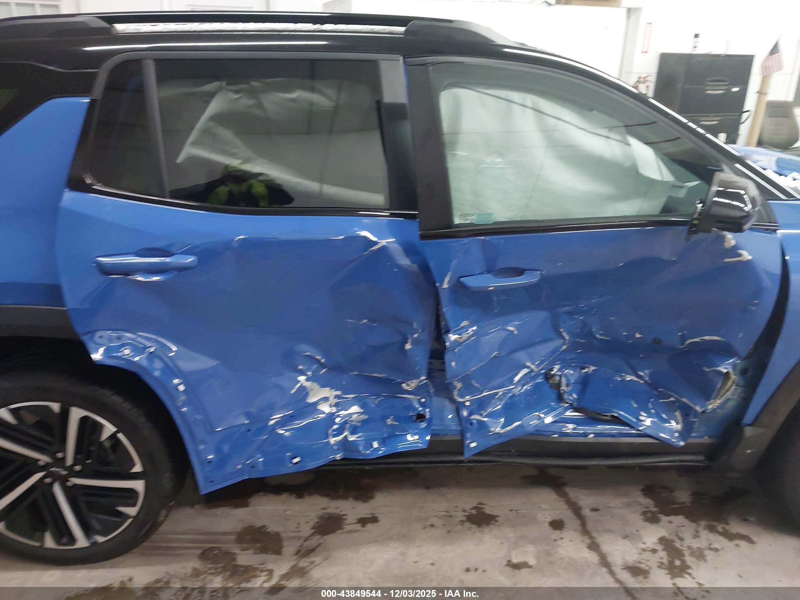 CHEVROLET EQUINOX image 6