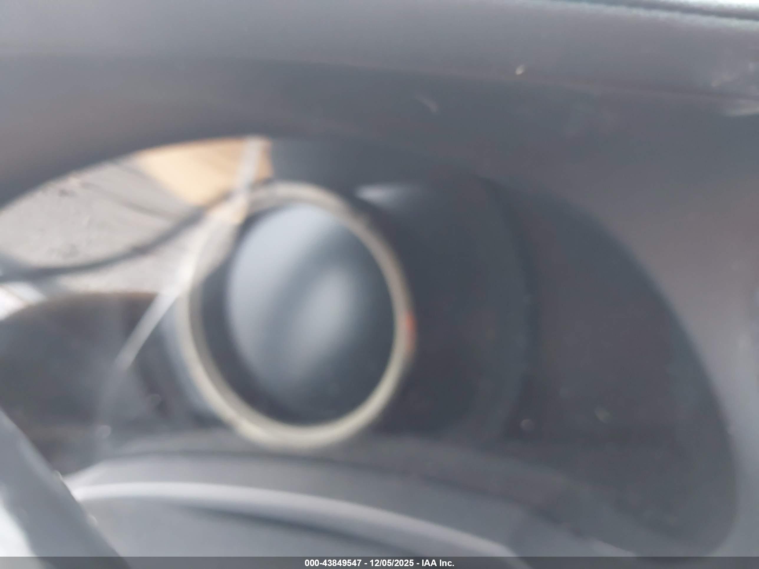LEXUS IS image 7