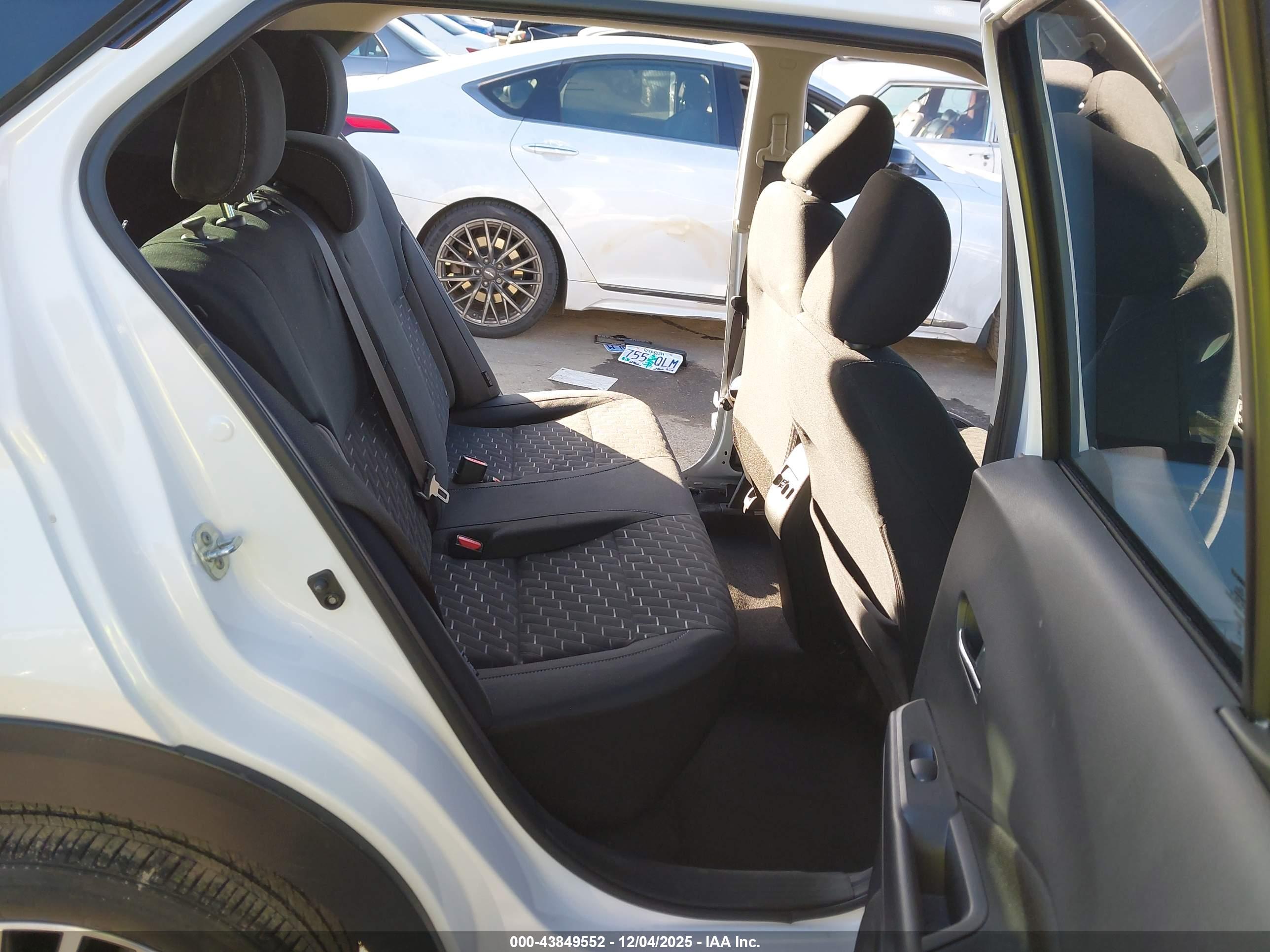 NISSAN KICKS image 8
