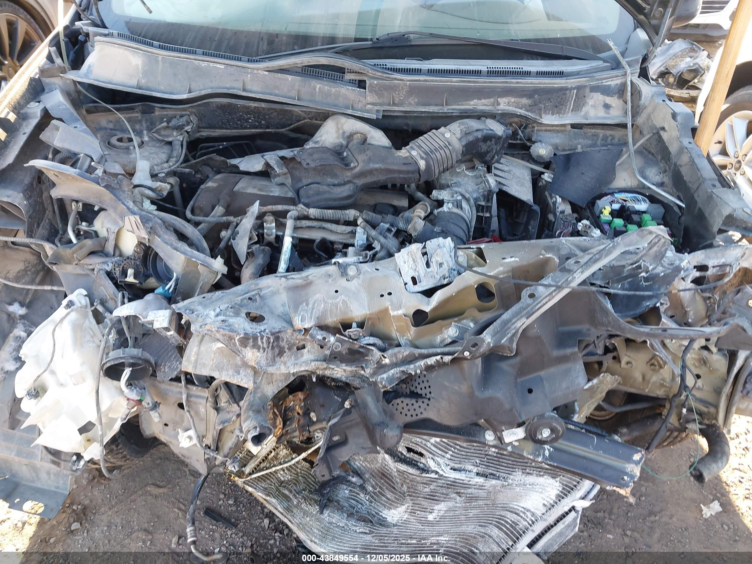 MITSUBISHI OUTLANDER image 10