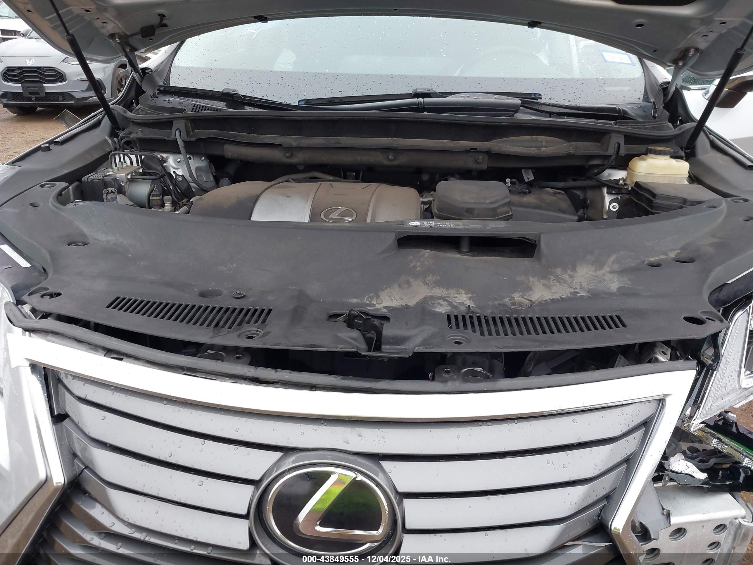 LEXUS RX image 10