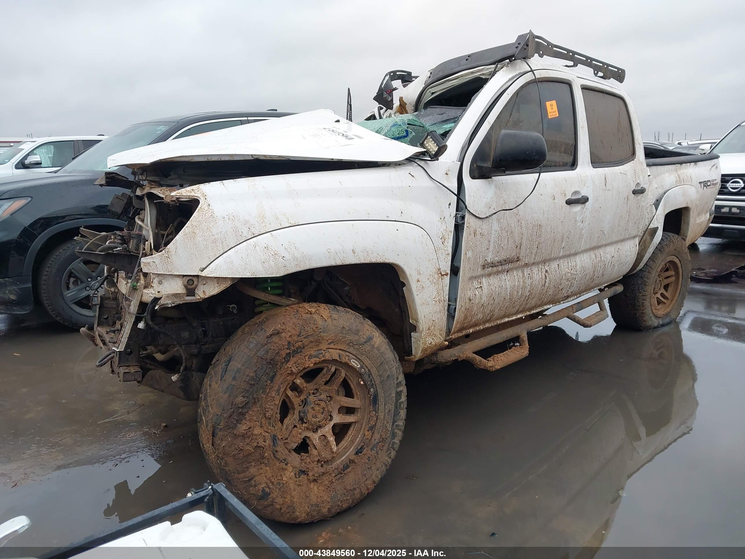 TOYOTA TACOMA image 2