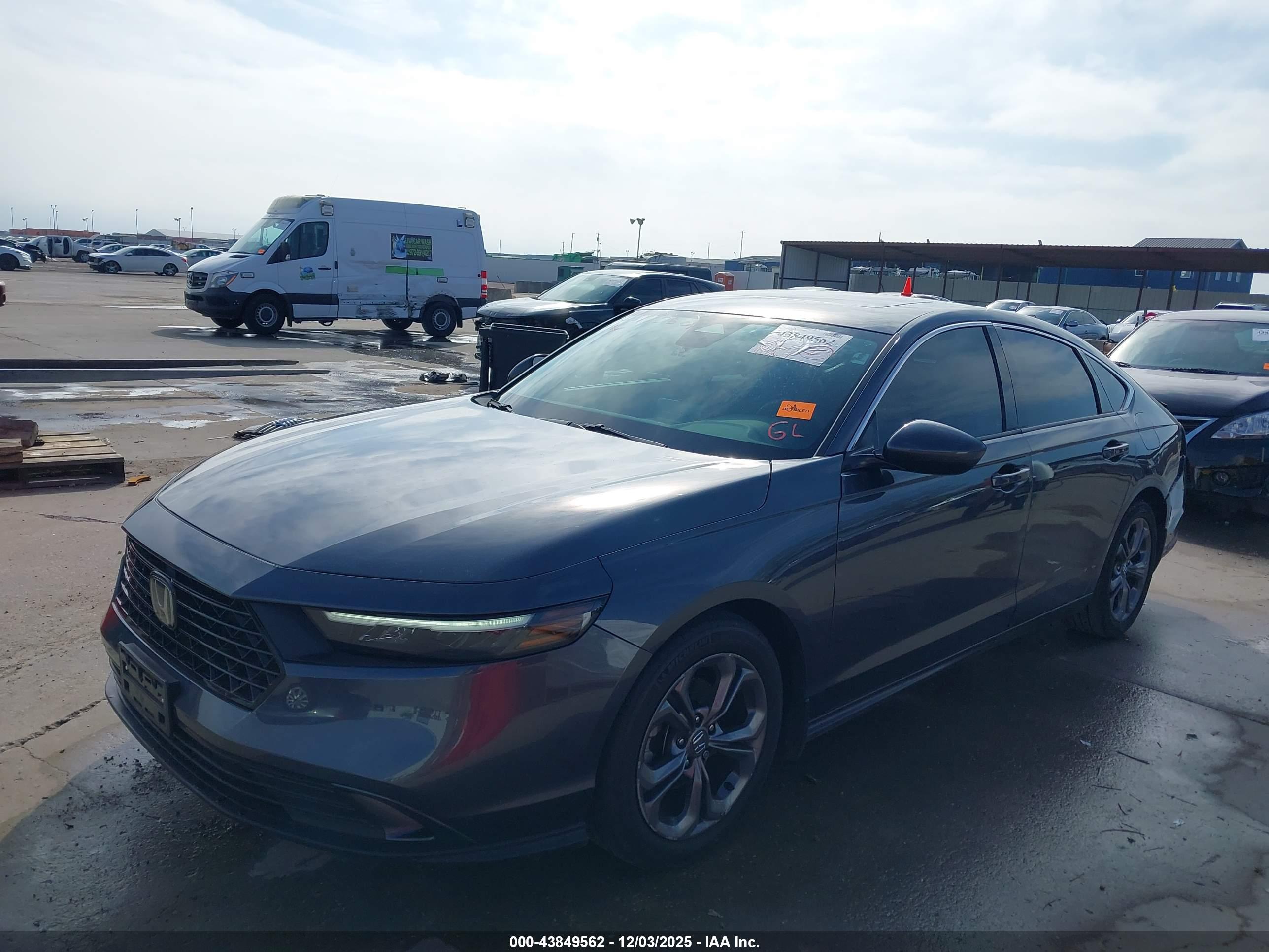 HONDA ACCORD image 2