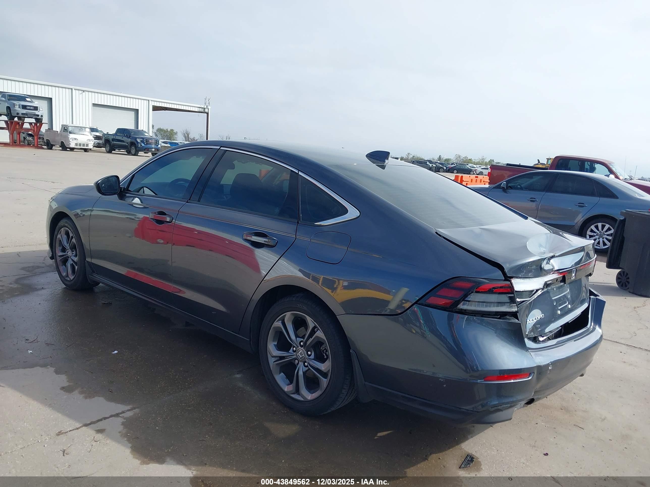 HONDA ACCORD image 3