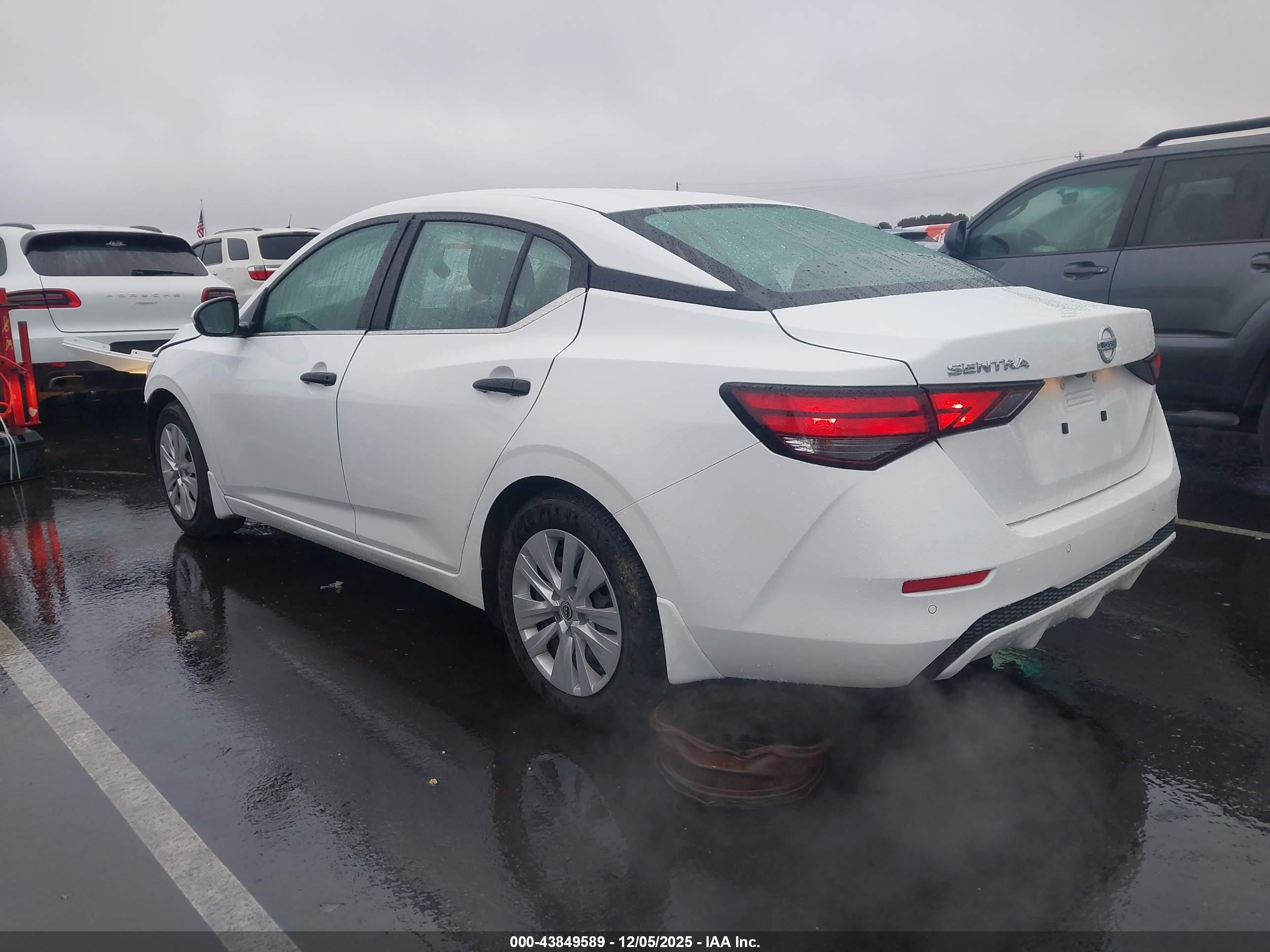 NISSAN SENTRA image 3