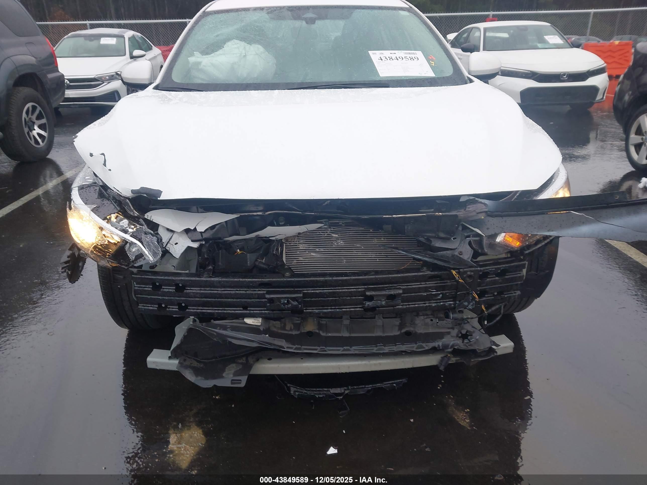 NISSAN SENTRA image 6