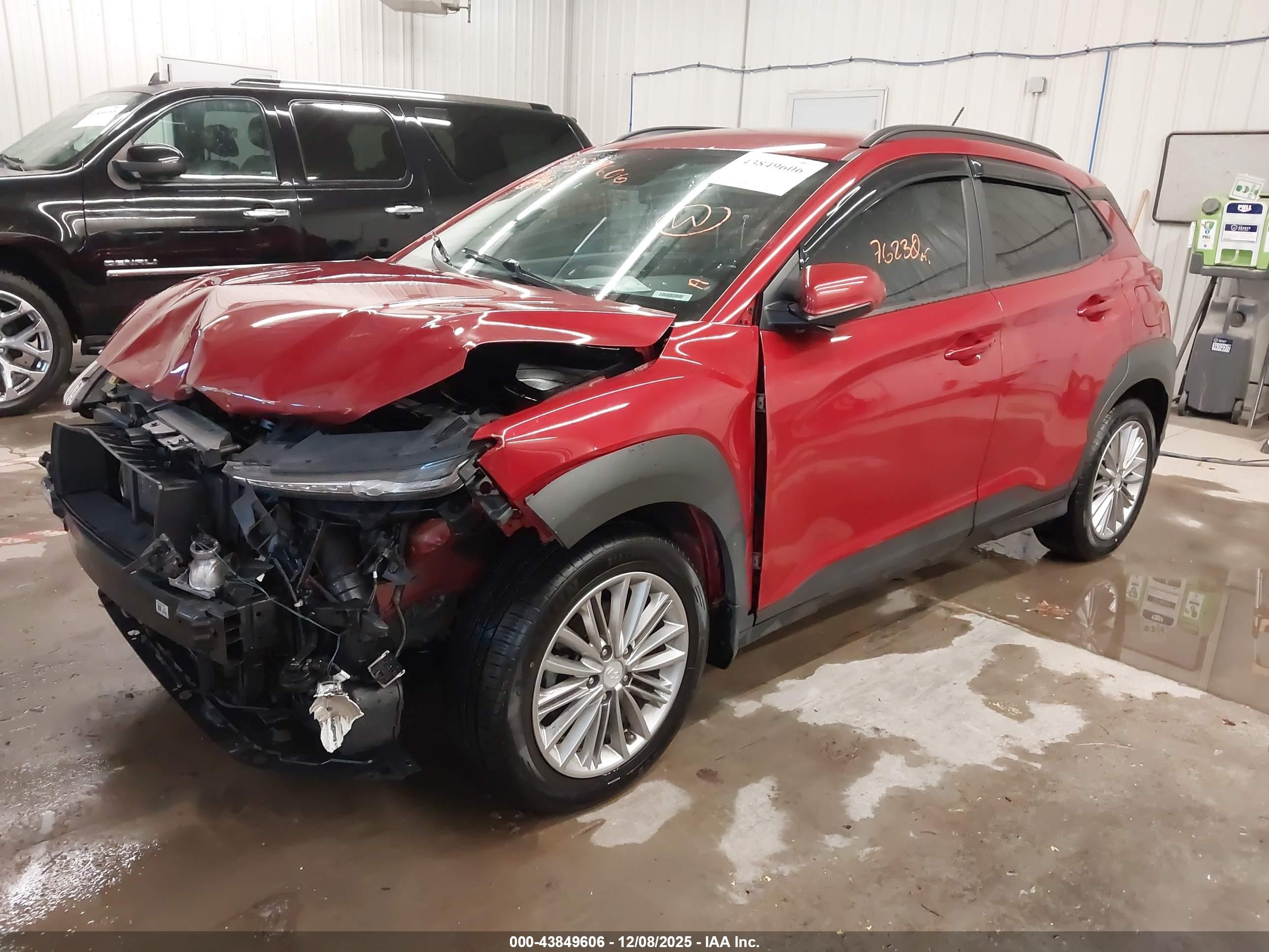 HYUNDAI KONA image 2