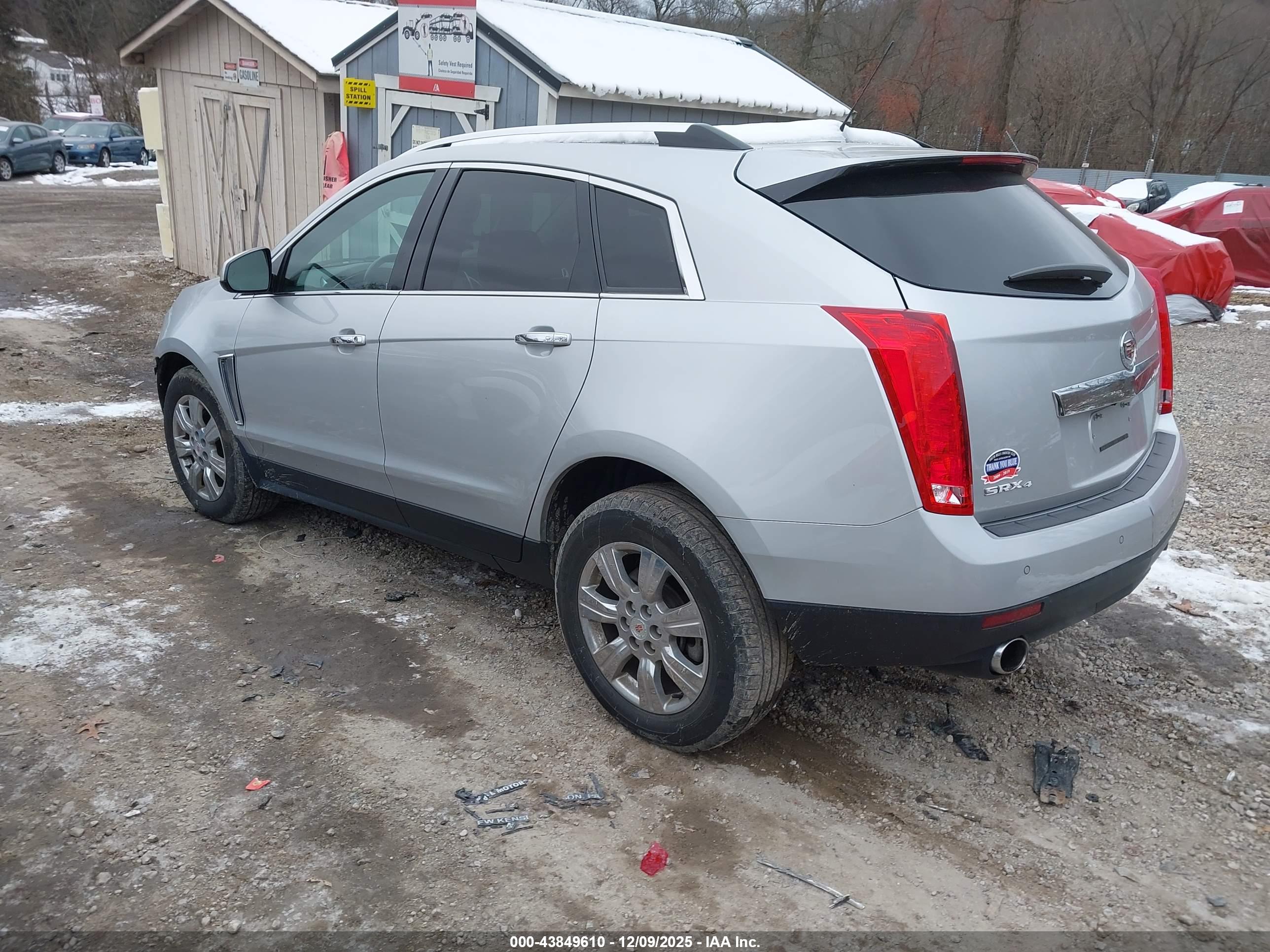 CADILLAC SRX image 3