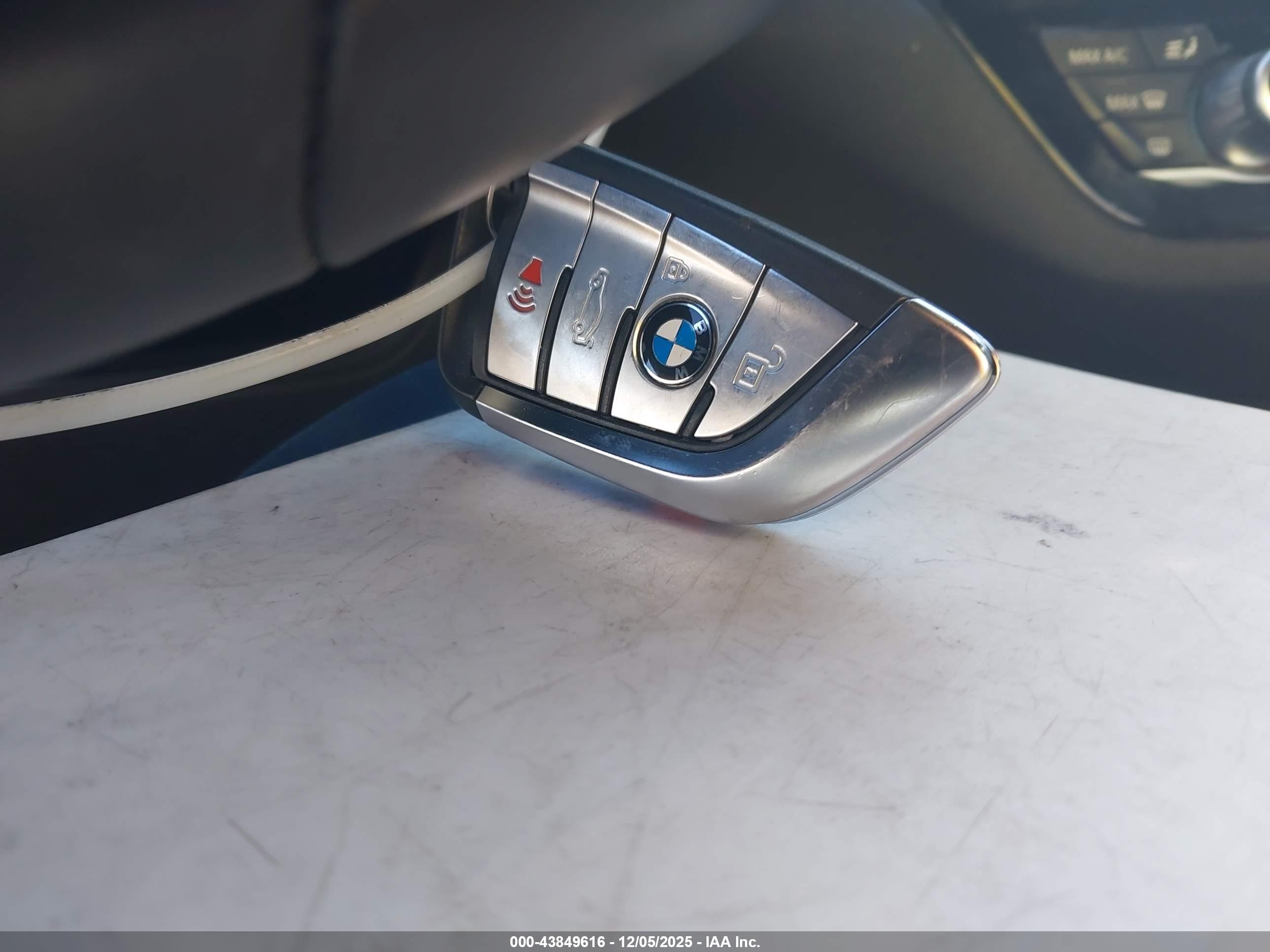 BMW 530 image 11