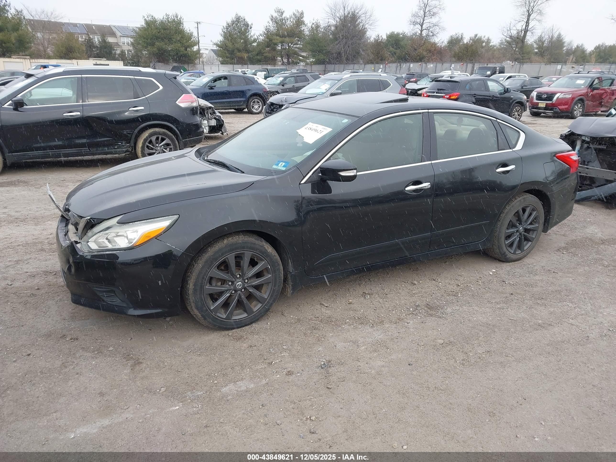 NISSAN ALTIMA image 2