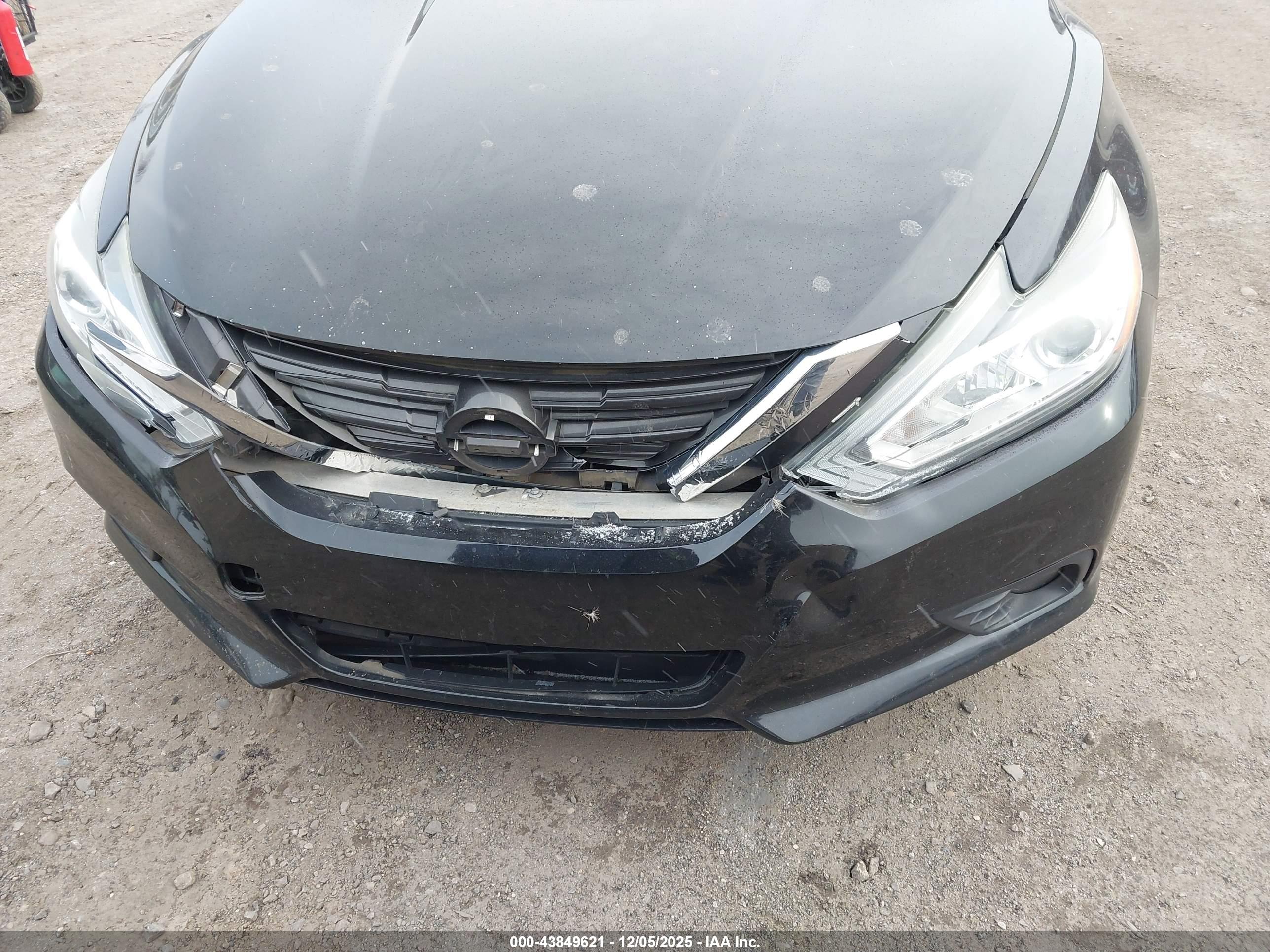 NISSAN ALTIMA image 6
