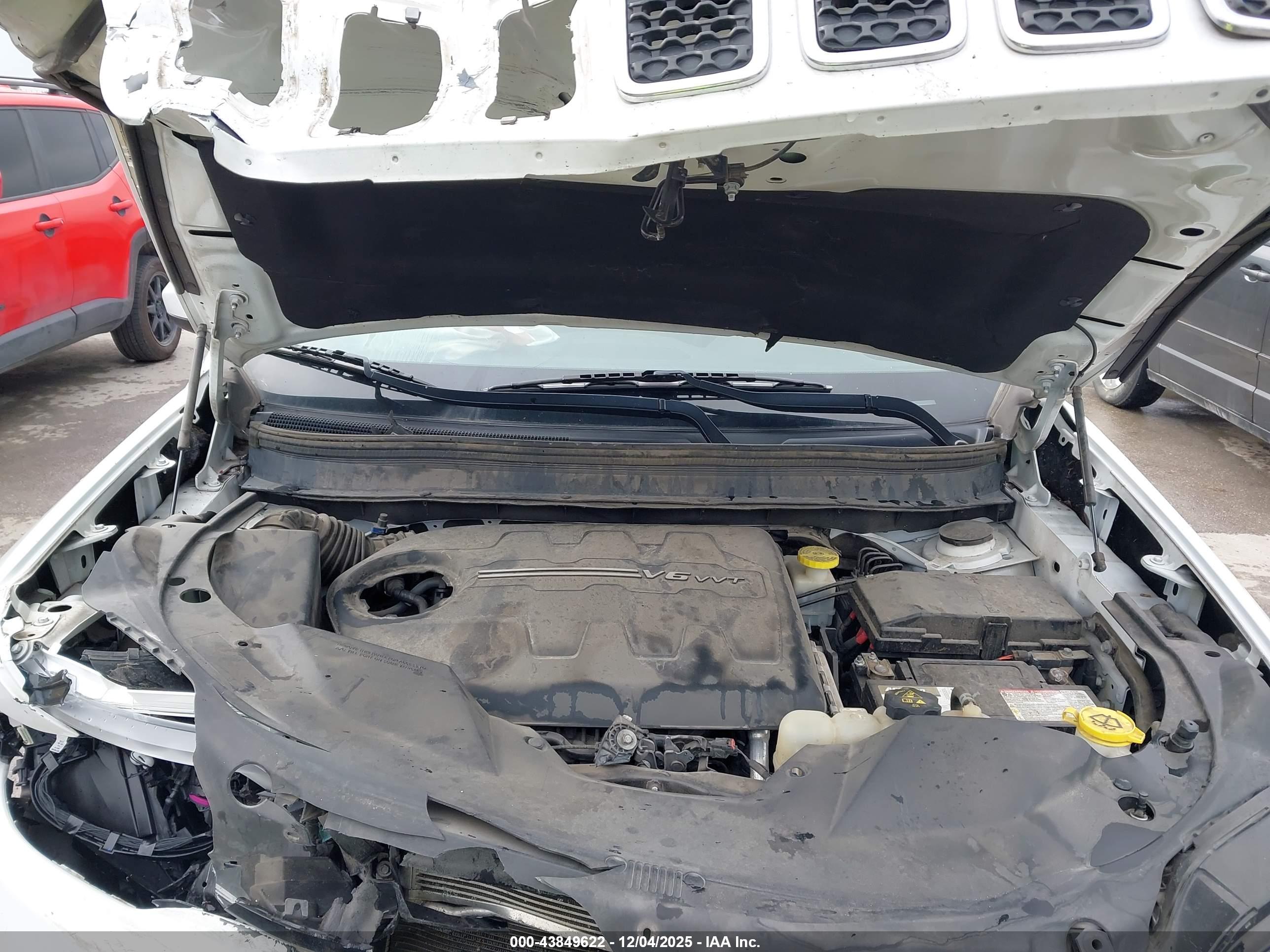 JEEP CHEROKEE image 10