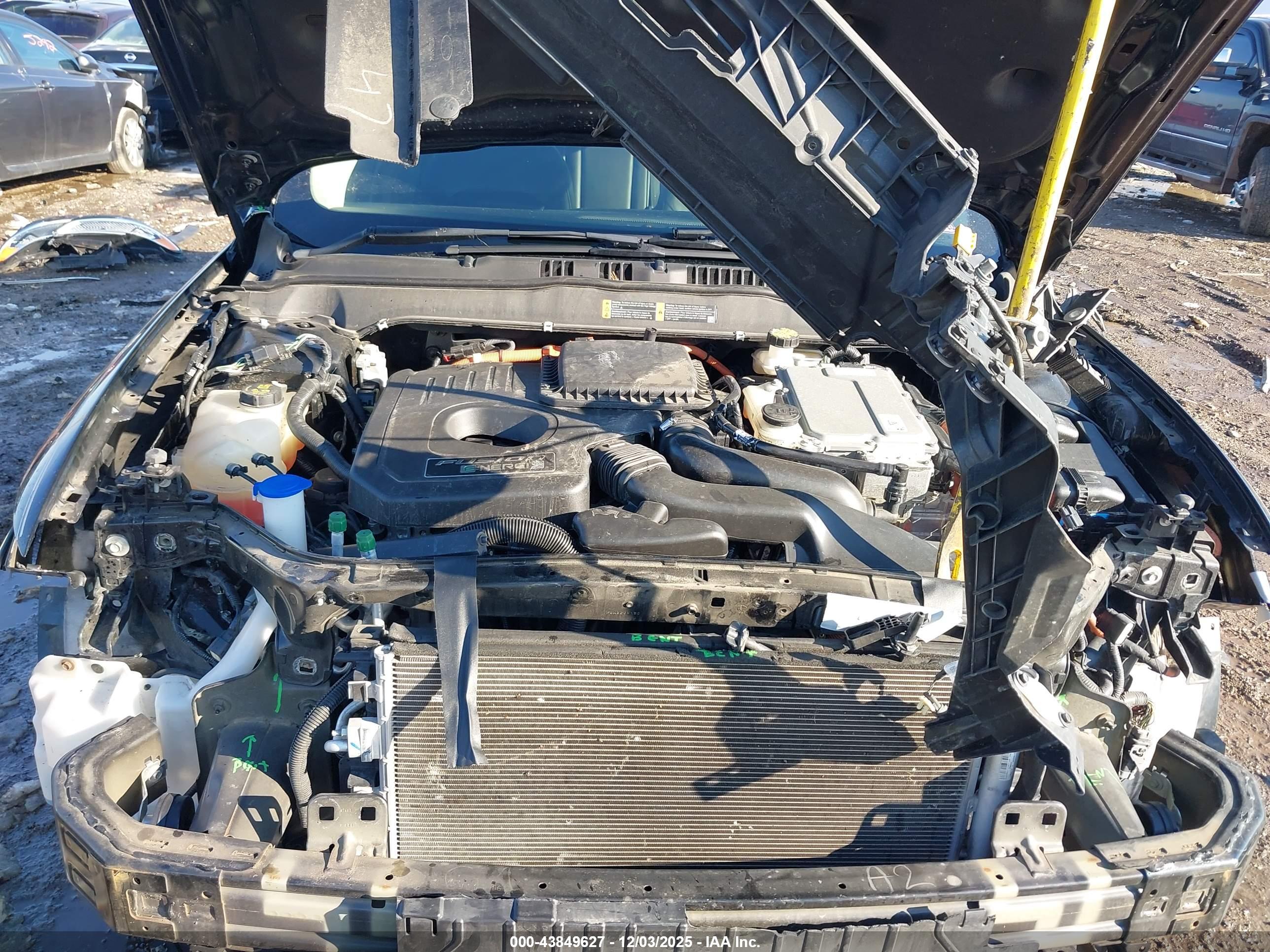 FORD FUSION image 10