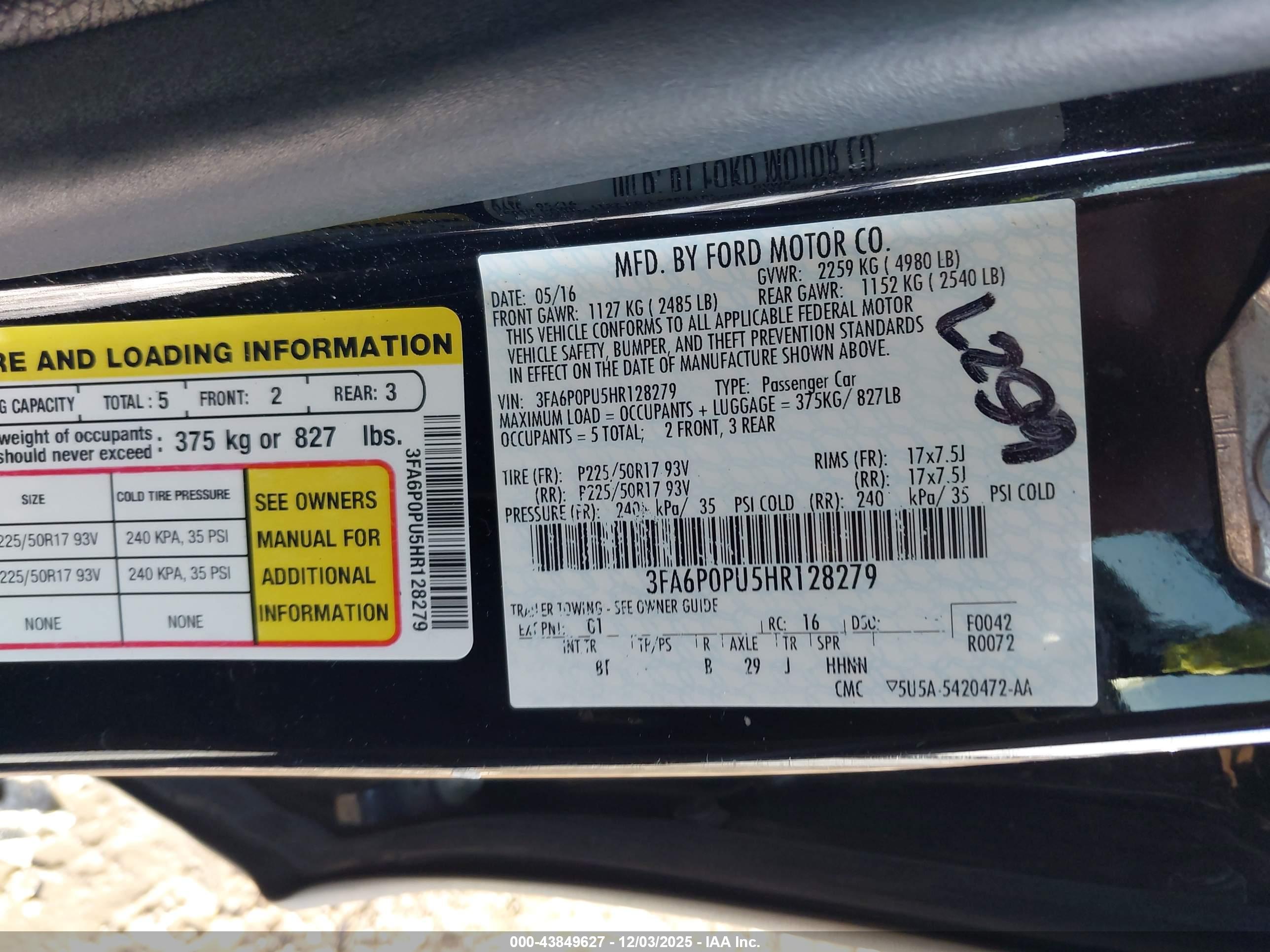 FORD FUSION image 9