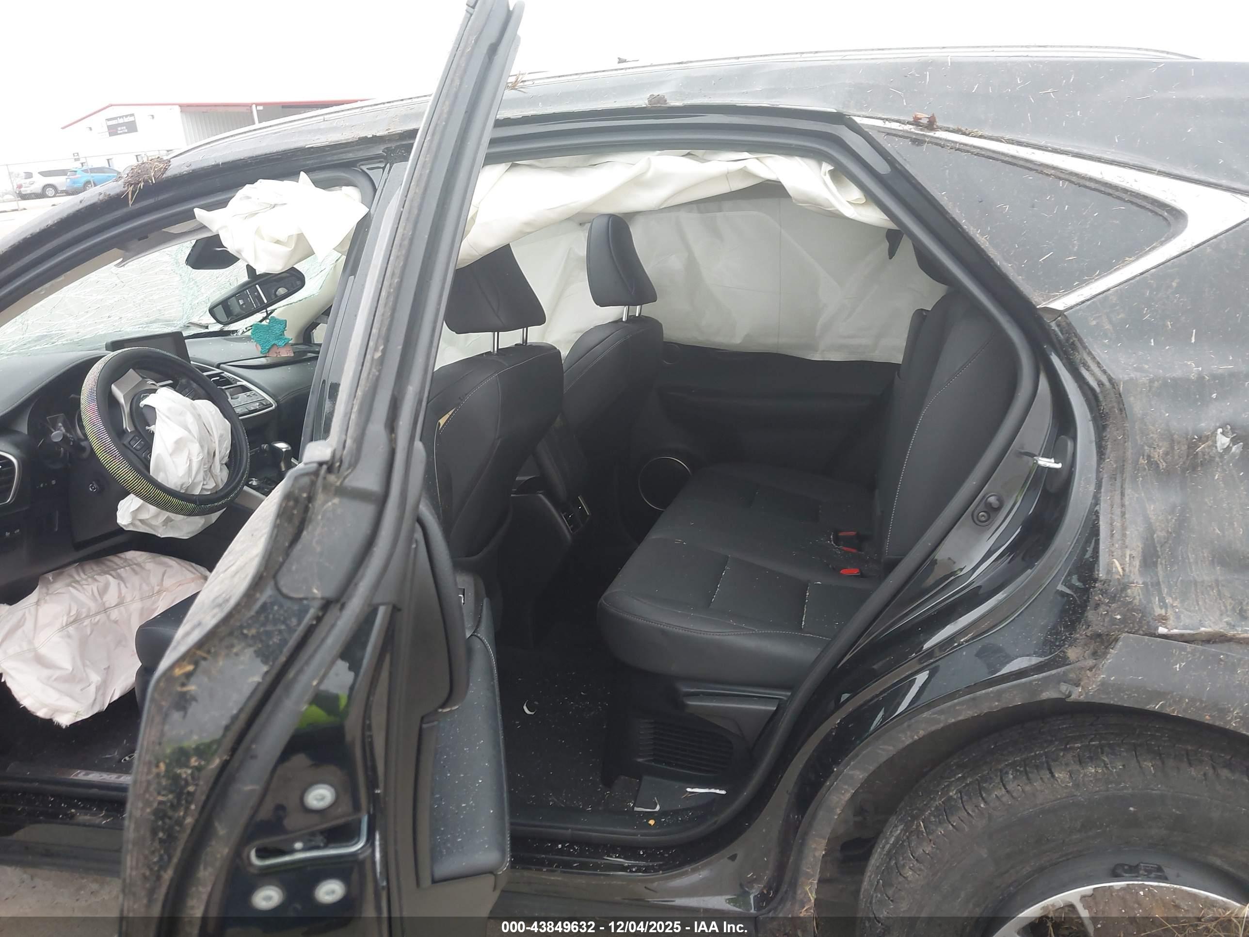 LEXUS NX image 8