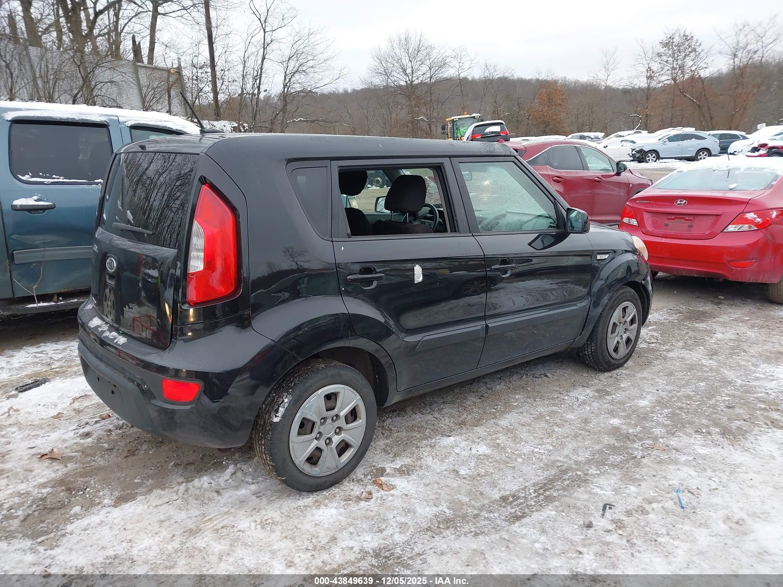 KIA SOUL image 4