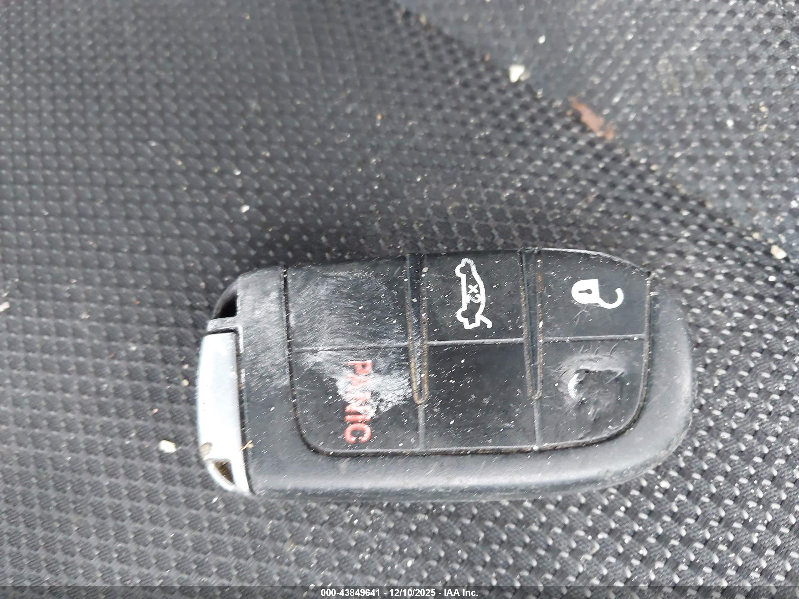 DODGE CHALLENGER image 11