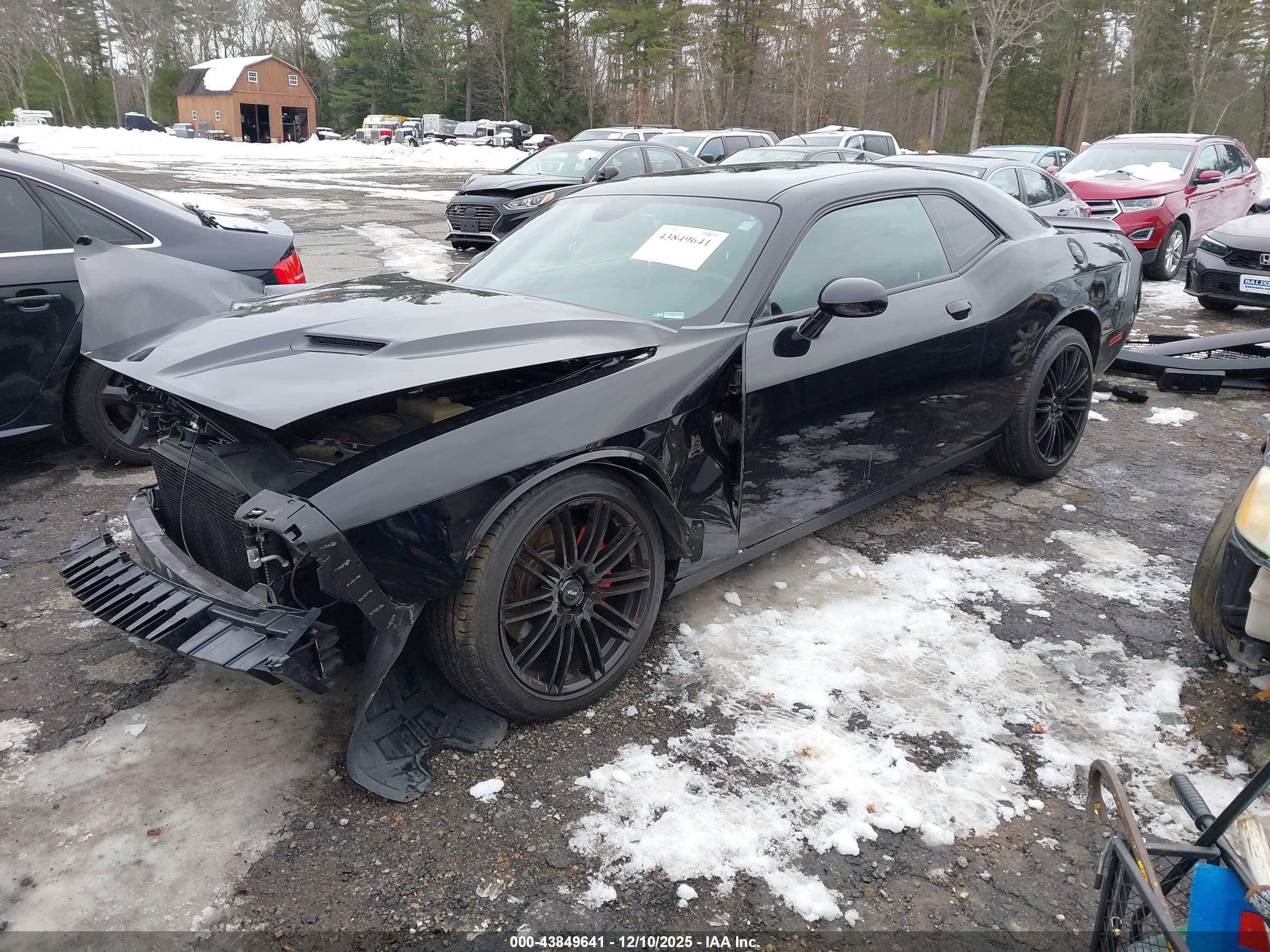 DODGE CHALLENGER image 2