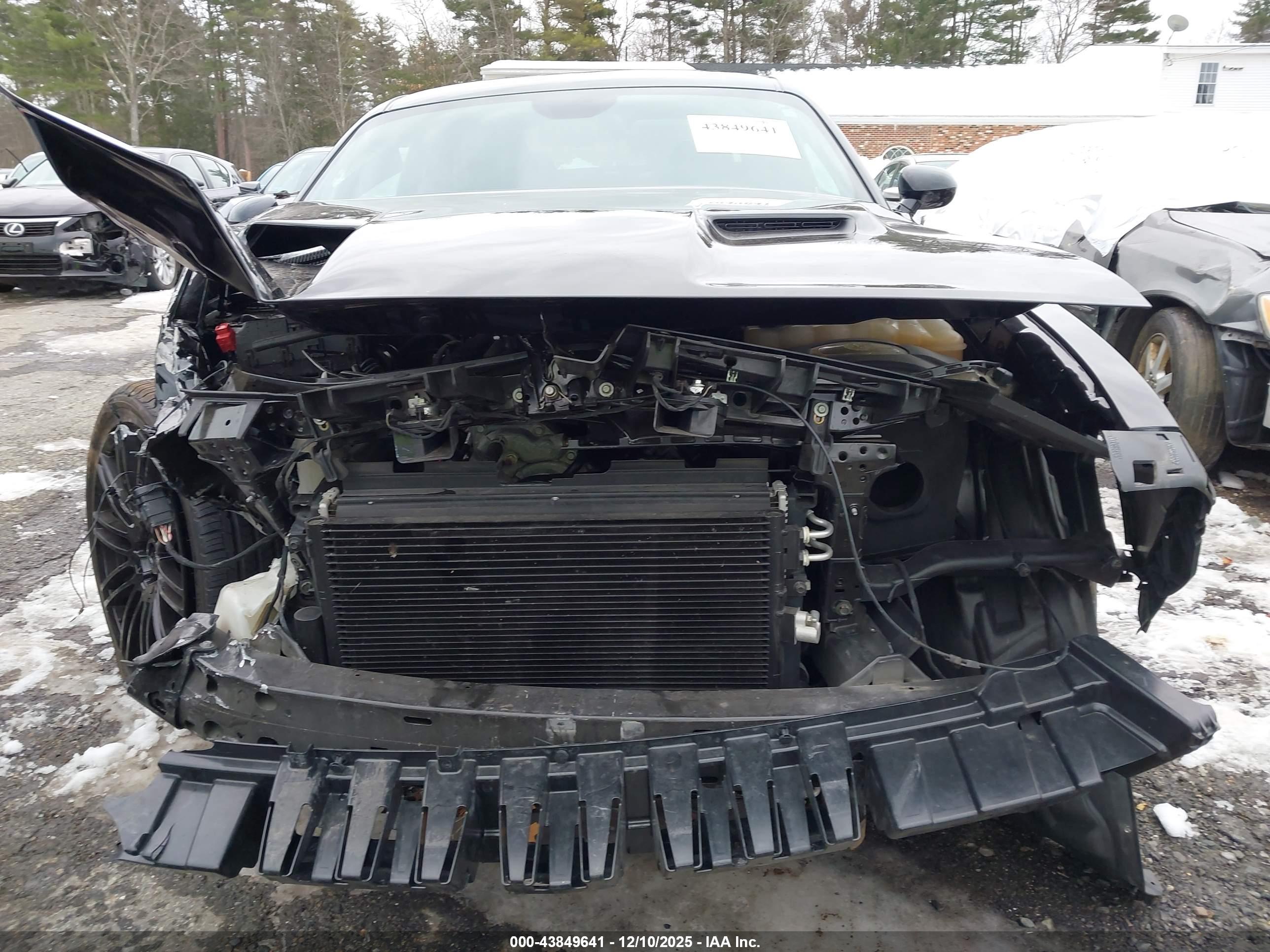 DODGE CHALLENGER image 6