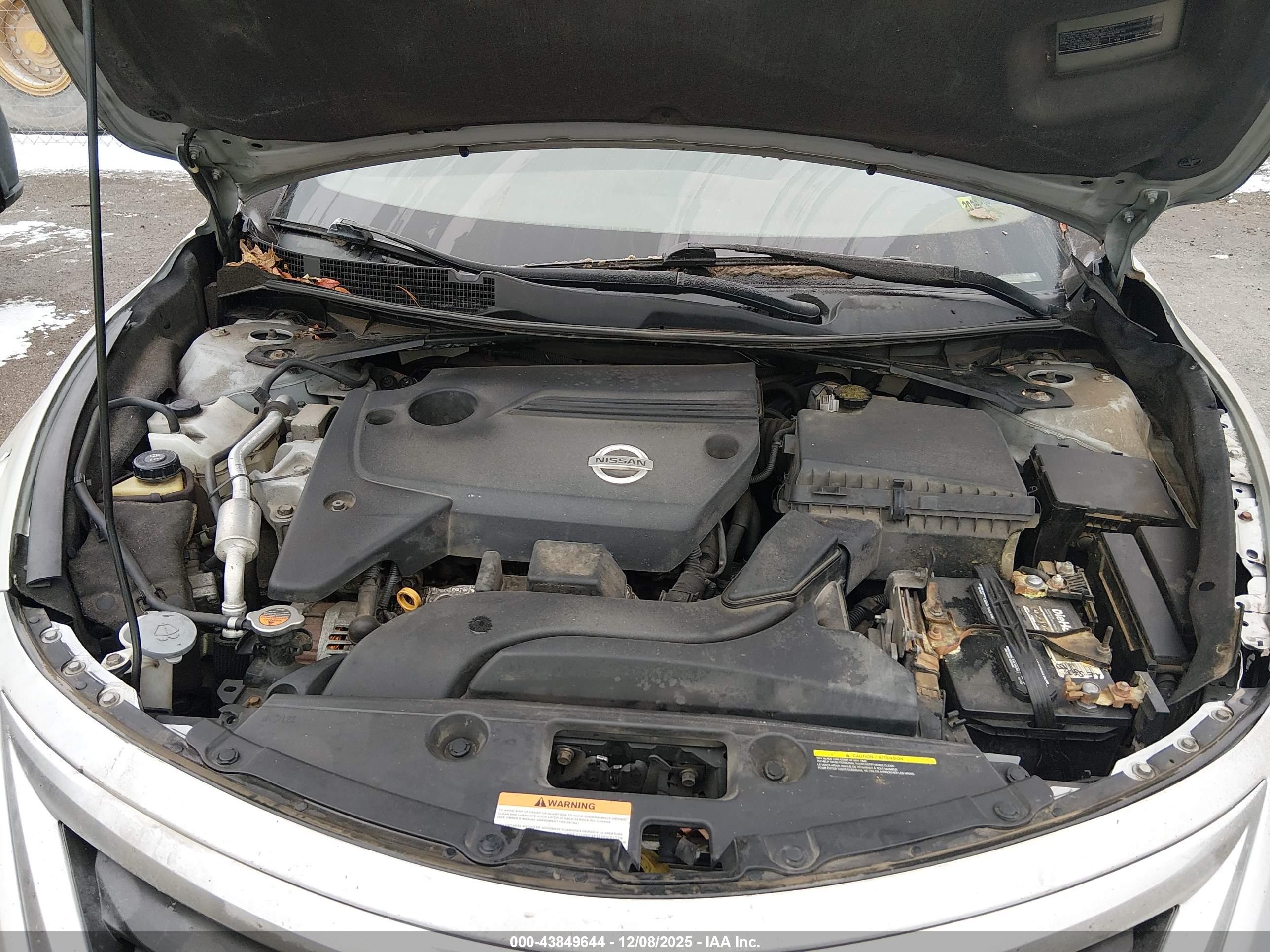 NISSAN ALTIMA image 10