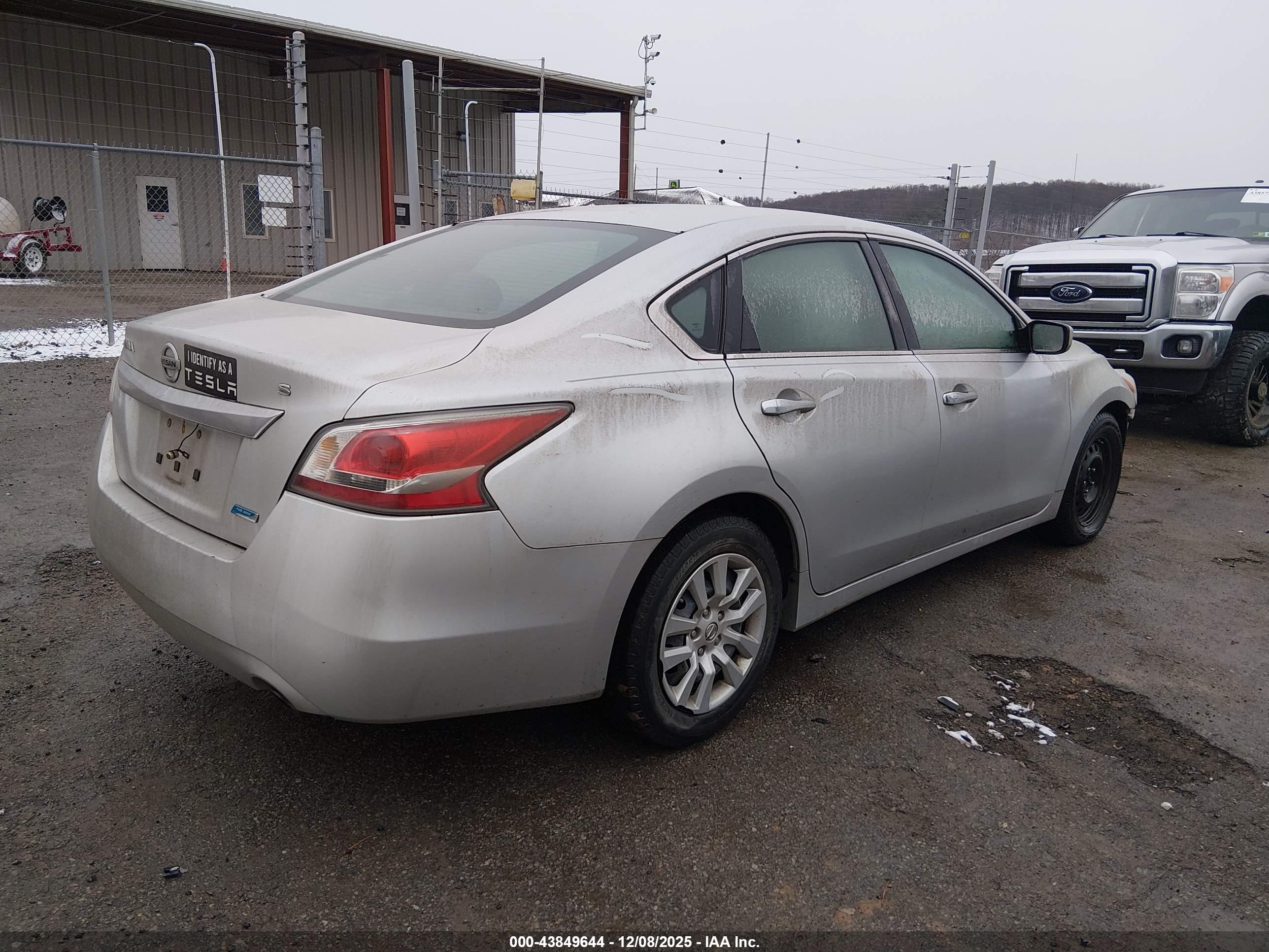 NISSAN ALTIMA image 4