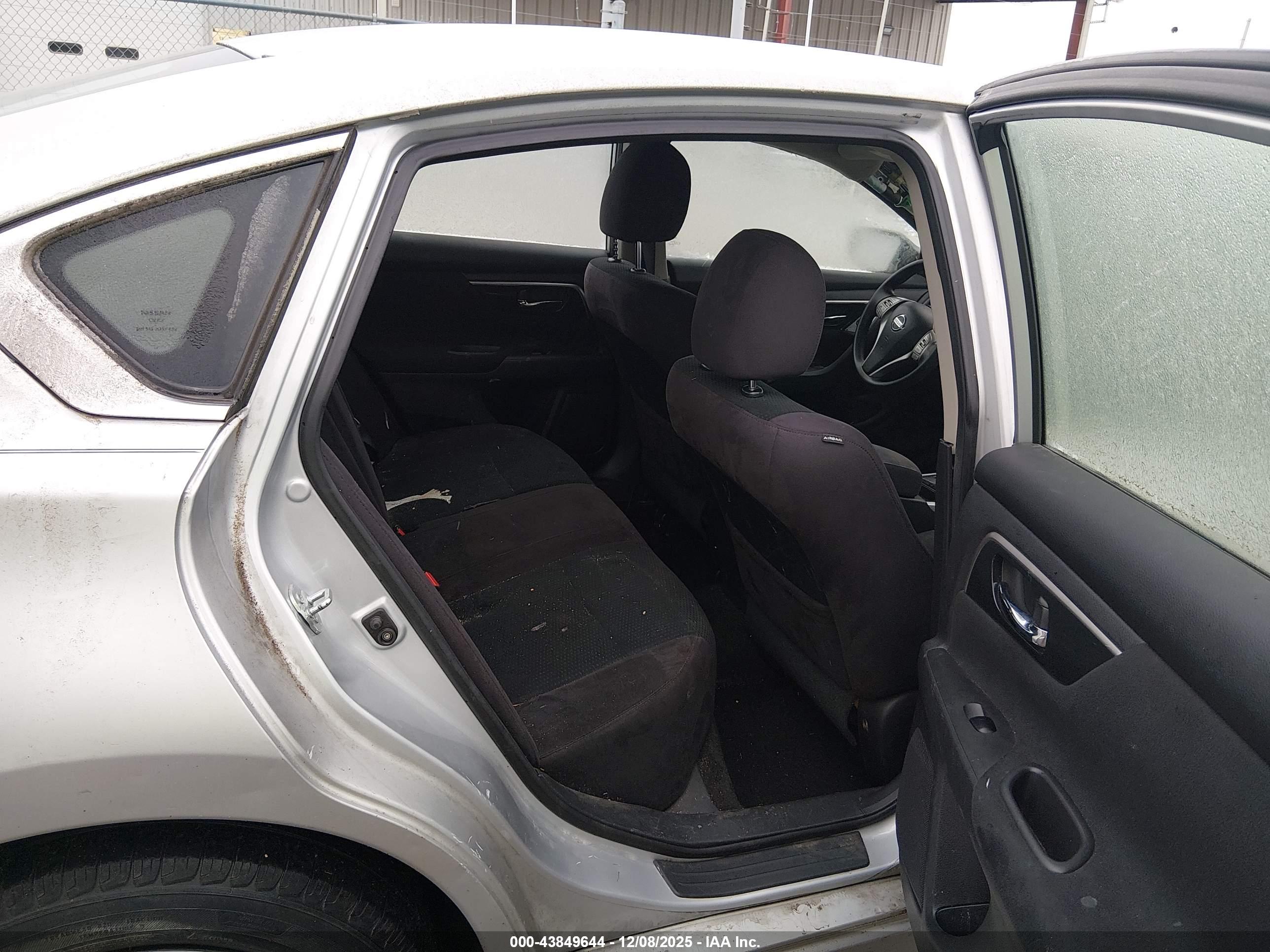 NISSAN ALTIMA image 8